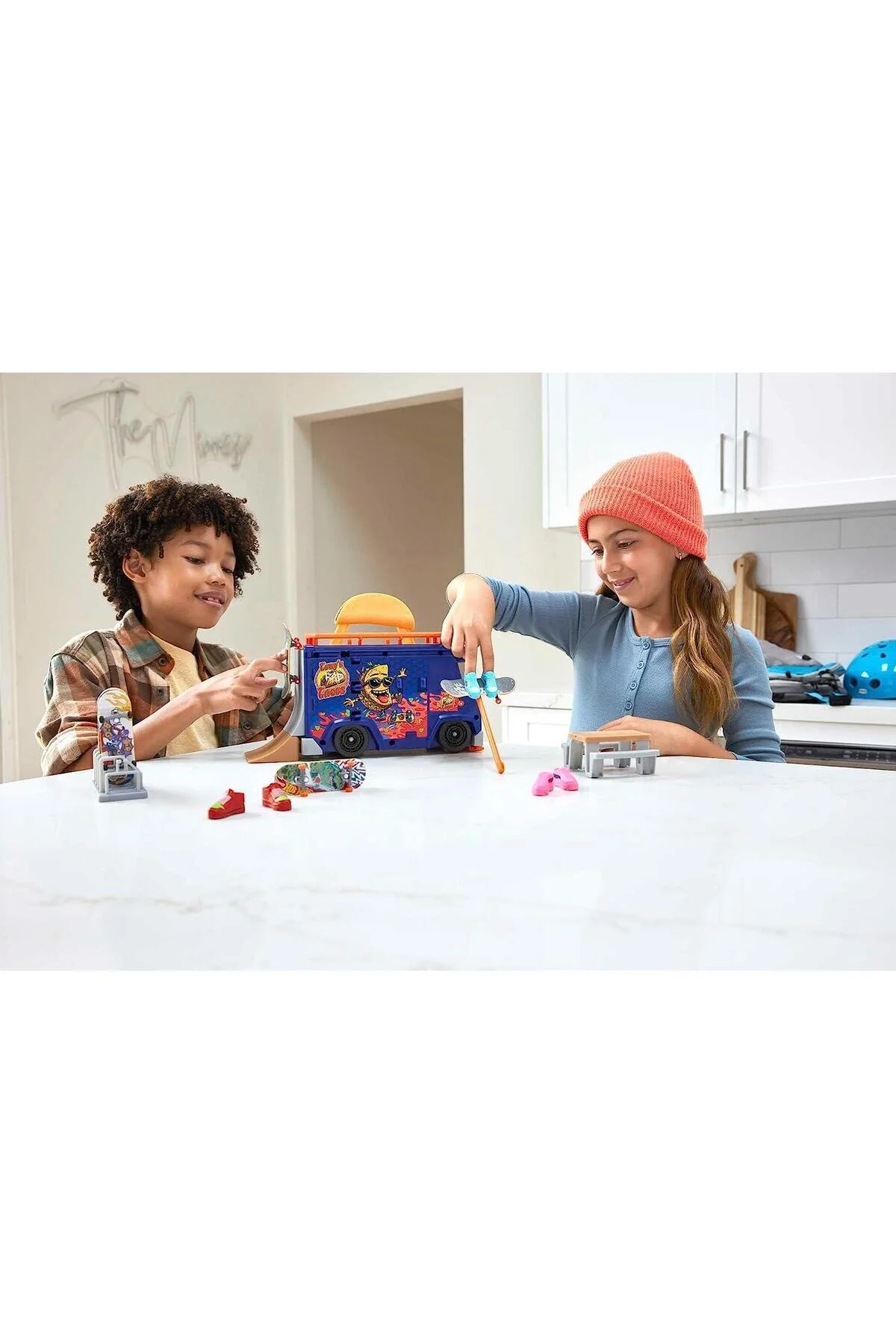 ست حرفه ای بازی اسکیت تاکو سبد خرید HMK00 HOT WHEELS