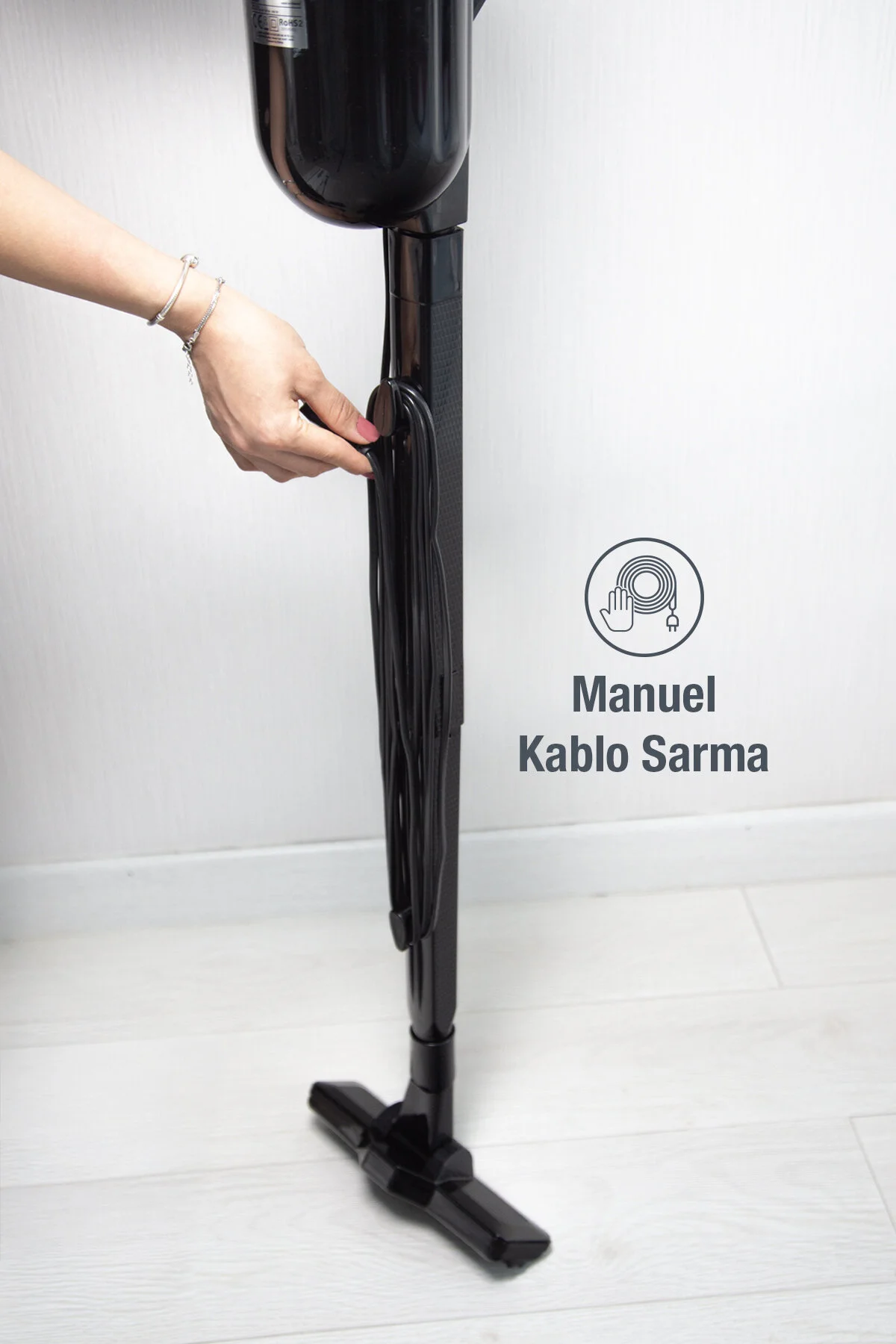 جاروبرقی ایستاده مشکی S P 1200 عمودی بدون کیسه گرد و غبار سیاه FANTOM
