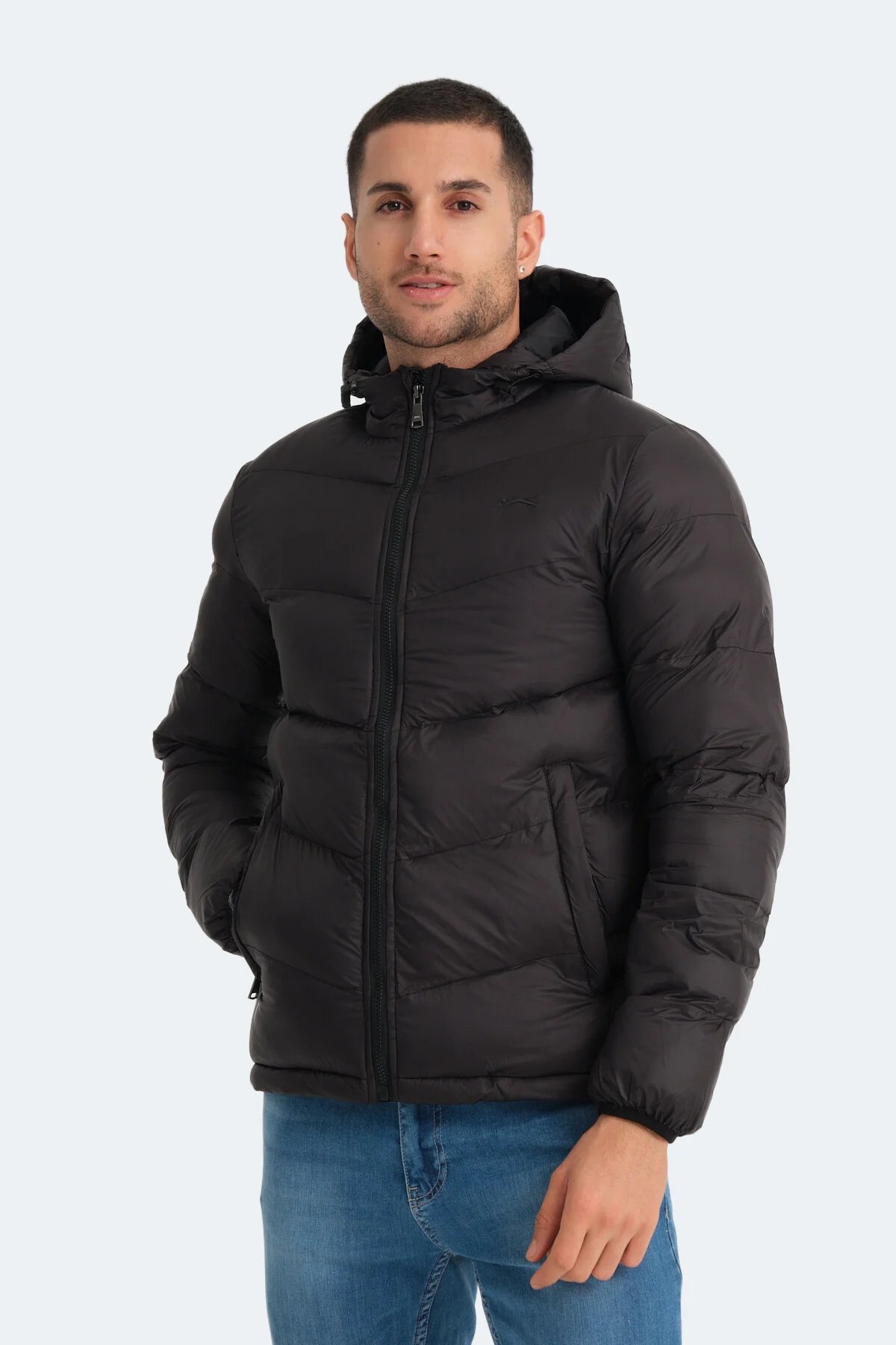 کاپشن ورزشی مشکی مردانه WORLD IN کت اورجینال Slazenger