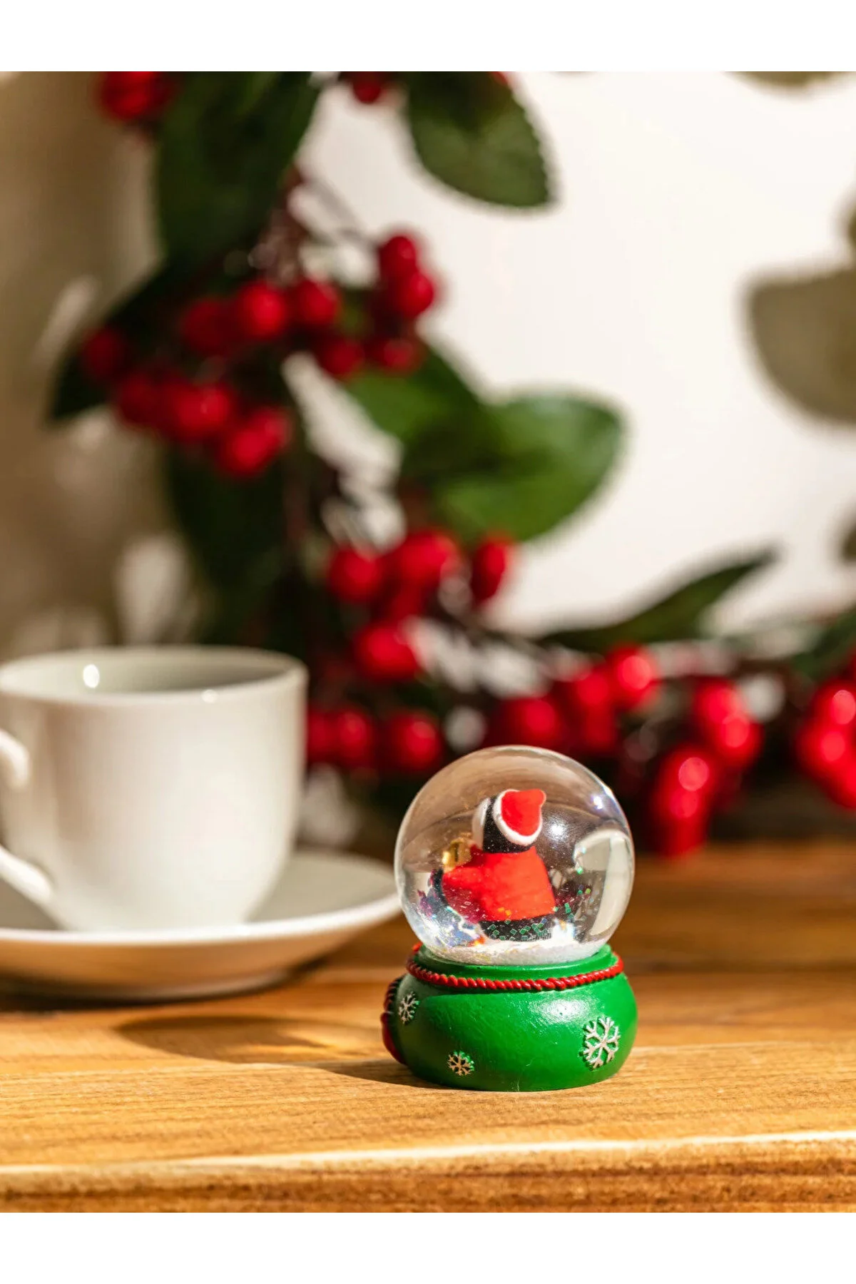 گوی برفی LCW HOME SNOW GLOBE با تم سال نو 5 سانتی متری از ترکیه LC Waikiki