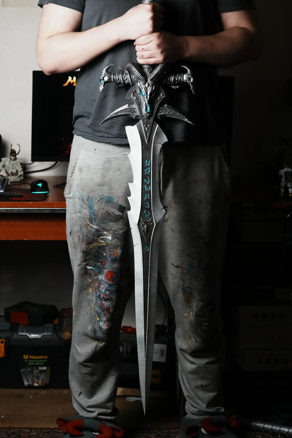 فیگور ARTHAS SWORD WORLD OF WARCRAFT WOW MENETHIL یک به سایز 3 بعدی 100 سانتی متر VeyernCraft