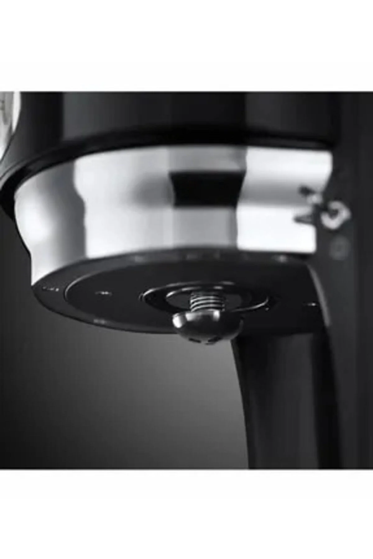 قهوه ساز فیلتری سیاه دستگاه شیشه ای یکپارچهسازی با سیستمعامل Russell Hobbs