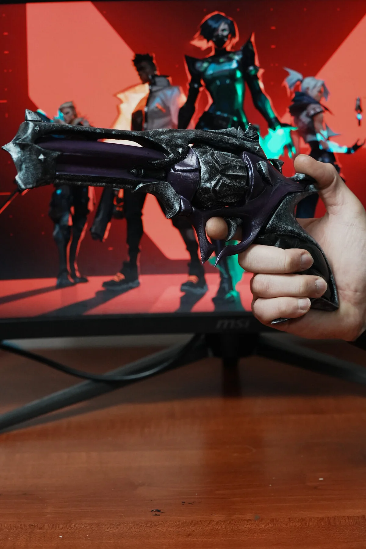 فیگور VALORANT MARAUDER SHERIFF PISTOL SKINN تولید 3 بعدی پلاستیک 30 سانتی متر VeyernCraft