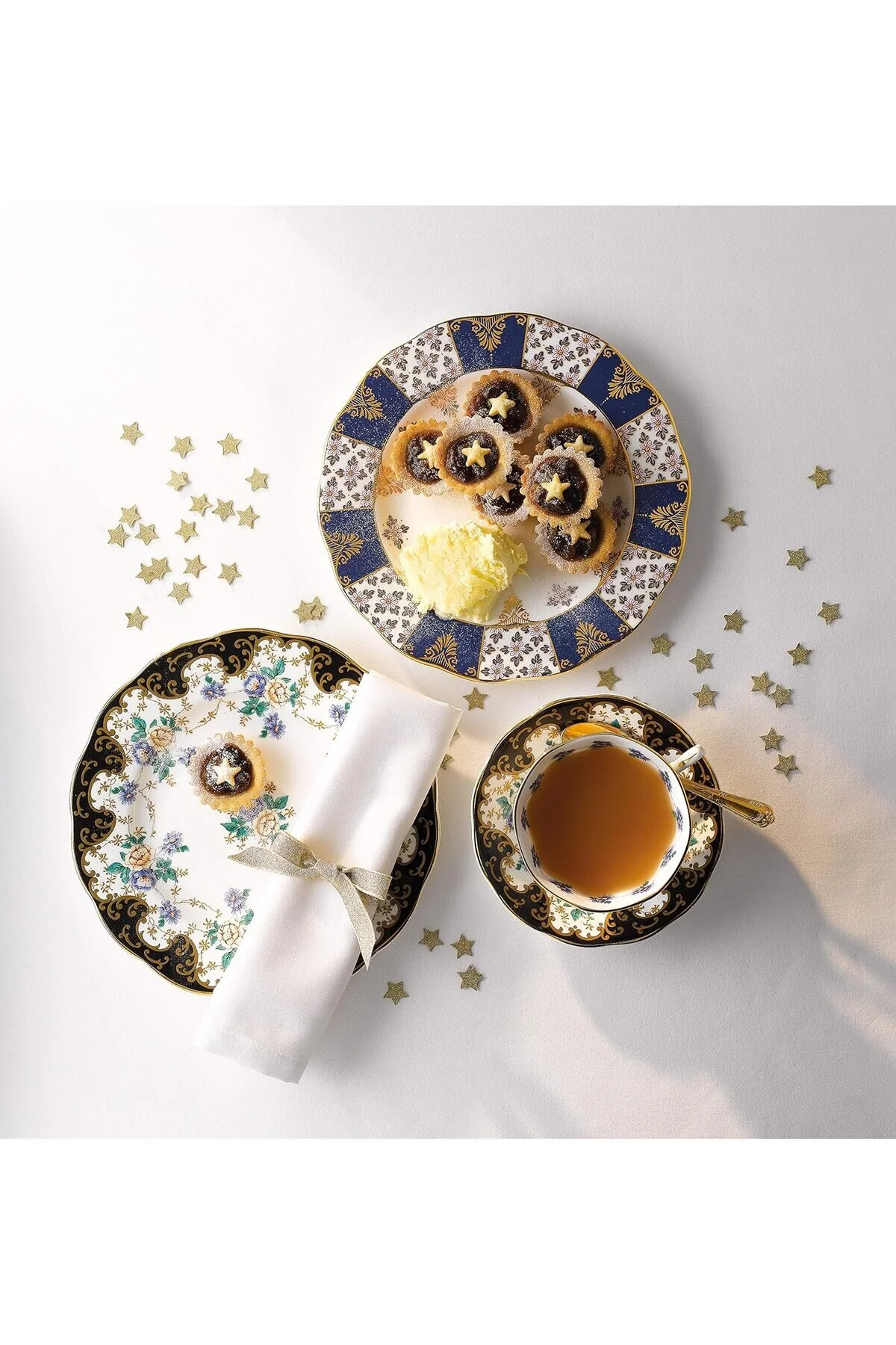 فنجان چای چند رنگ 100 مین سال ویژه مجموعه جشنواره 1950 3 قطعه کاشی استخوان نازک  Royal Albert