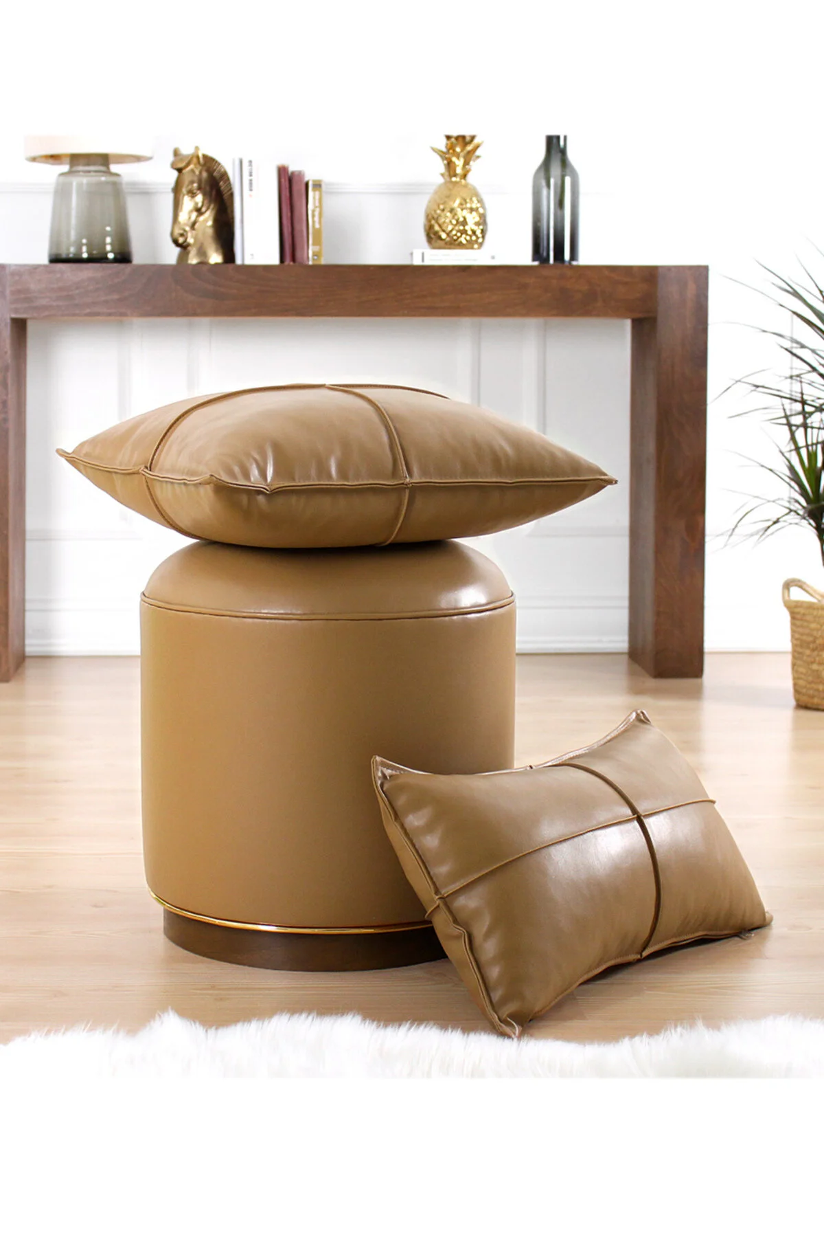 کوسن و کاور بالش قند چرمی DOBSETT بژ Lorence Home