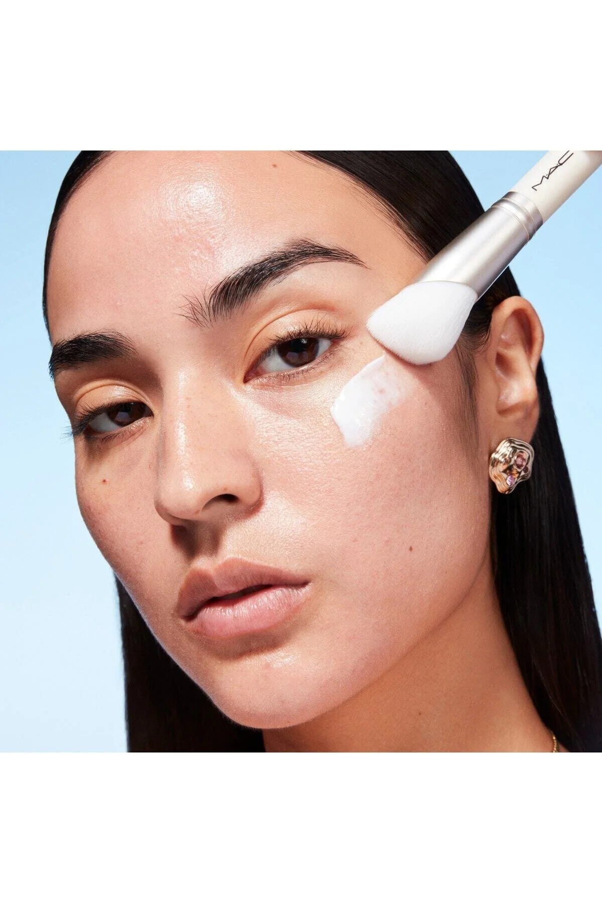 Mac براش کرم های مراقبتی پوست Hyper Real™ حاوی خواص میکروپاکسازی