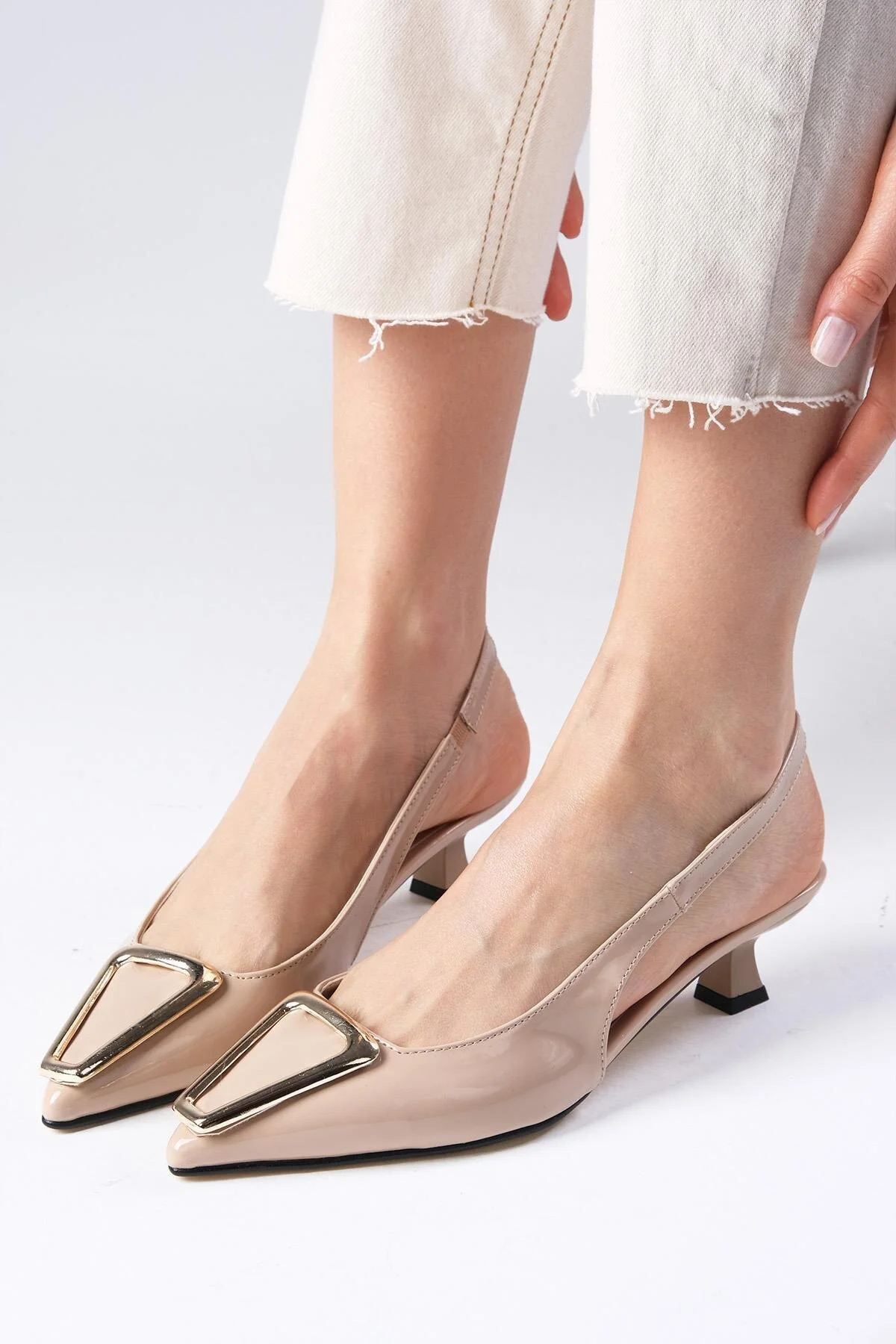 کفش پاشنه کلاسیک نود زنانه Milena Skin Patent چرمی Metal Cuckle Mini Heel Mio Gusto