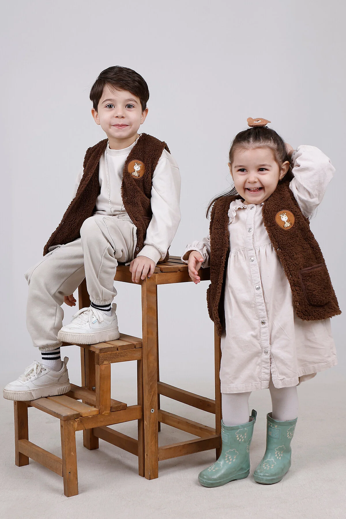 جلیقه پسرانه و دخترانه بچگانه گلدوزی POLUSH POLAR CHILDREN WELLSOFT JUNİPERUS