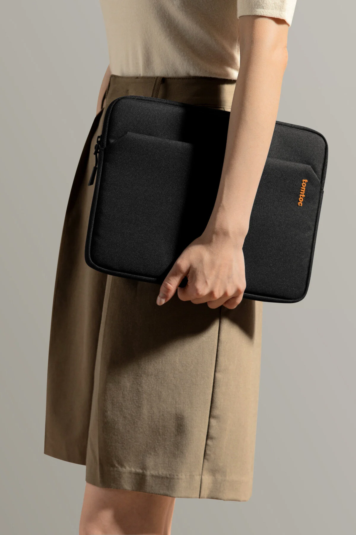 کاور تبلت مشکی B18 12.9 اینچ مورد IPAD PRO CASE سازگار Tomtoc