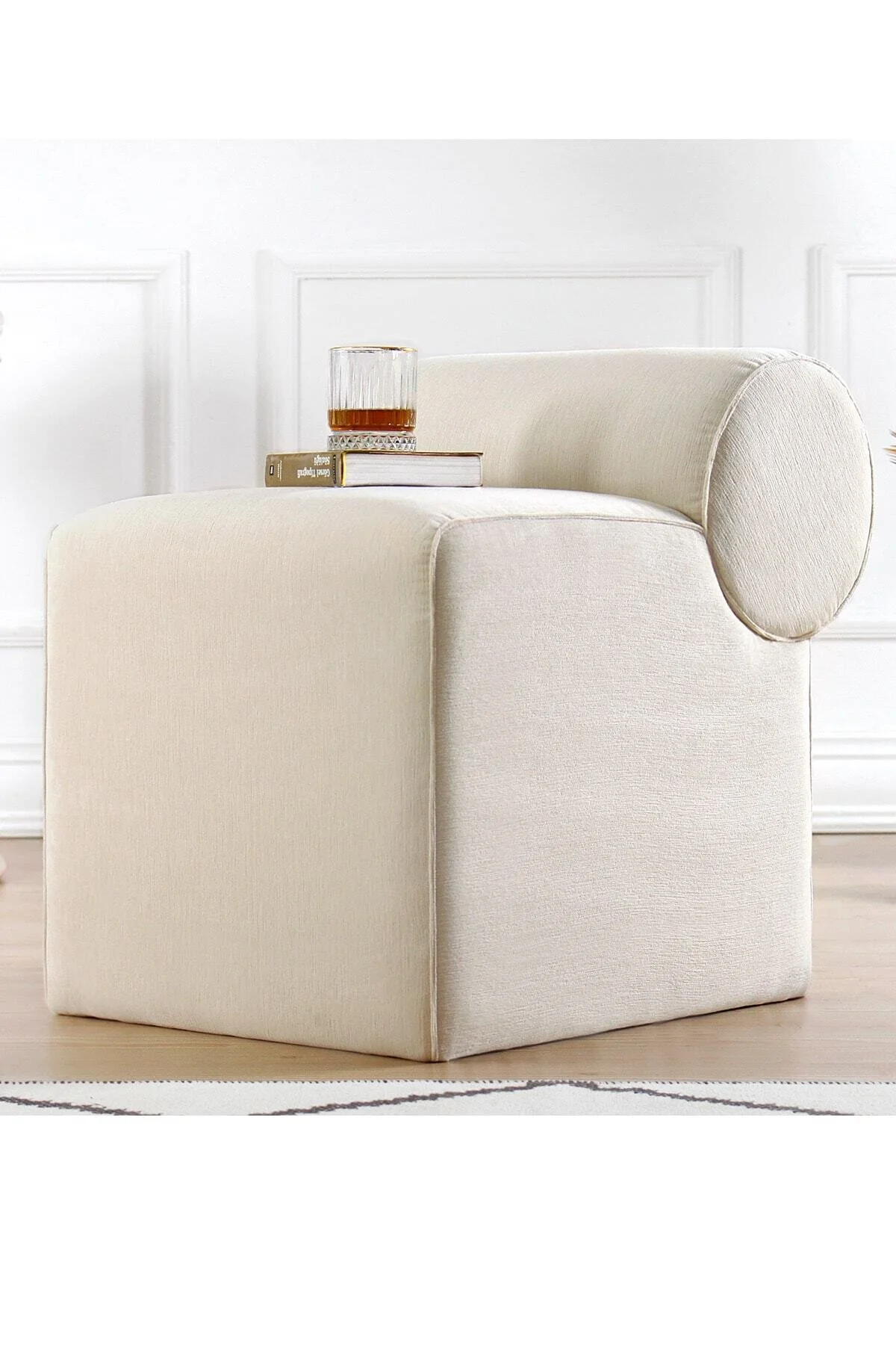 پاف و نیمکت لینبورگ پف کرم اورجینال Lorence Home