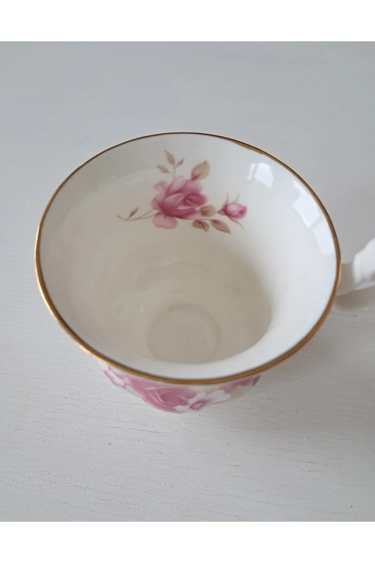 فنجان قهوه BONE CHINA ENGLAND ANTIQUE CUPFE COFFEE CUP و SAUCER Royal Albert