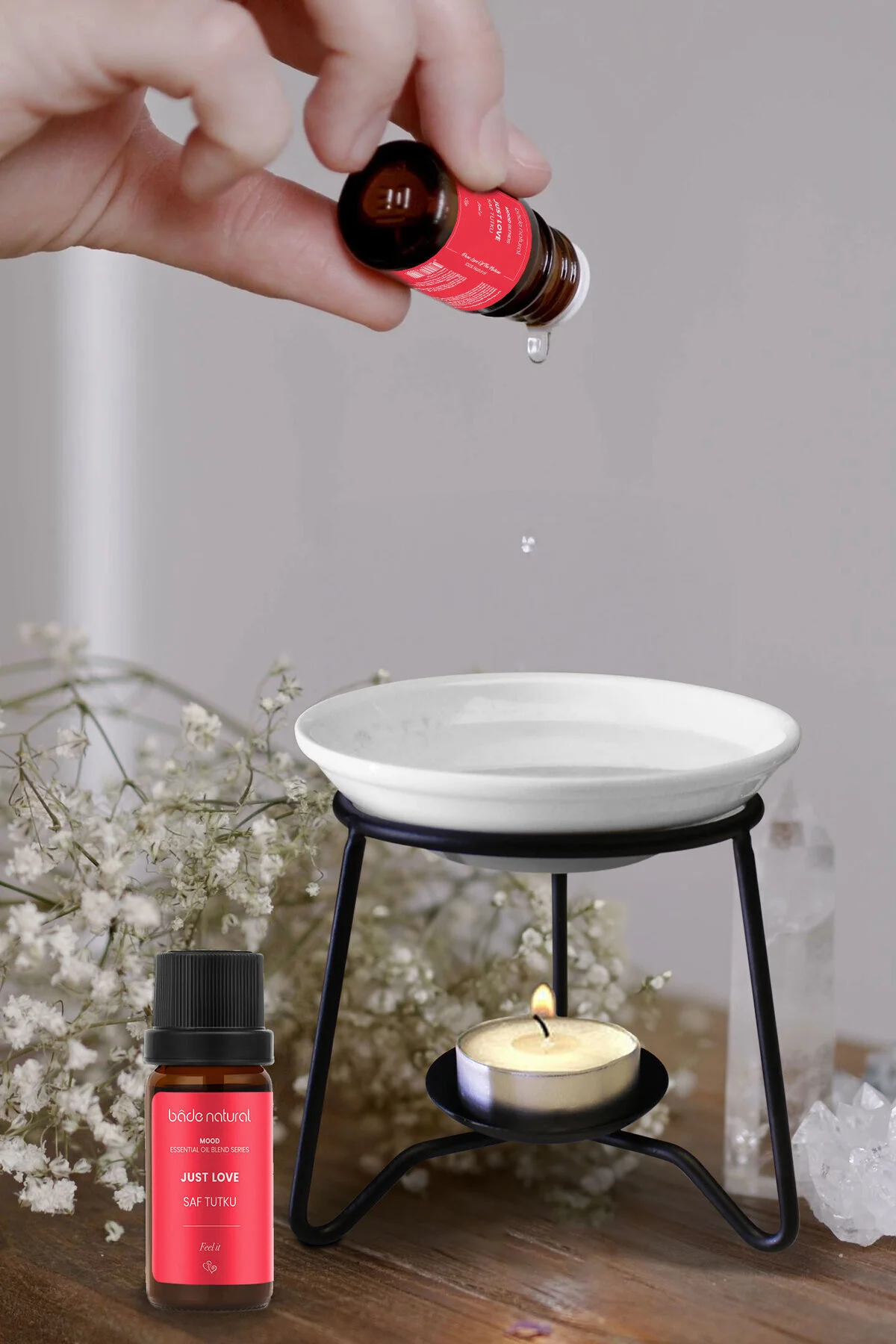روغن مراقبتی آروماتراپی طبیعی 10 میلی لیتر با رایحه دلپذیر بادا ناتورال Bade Natural