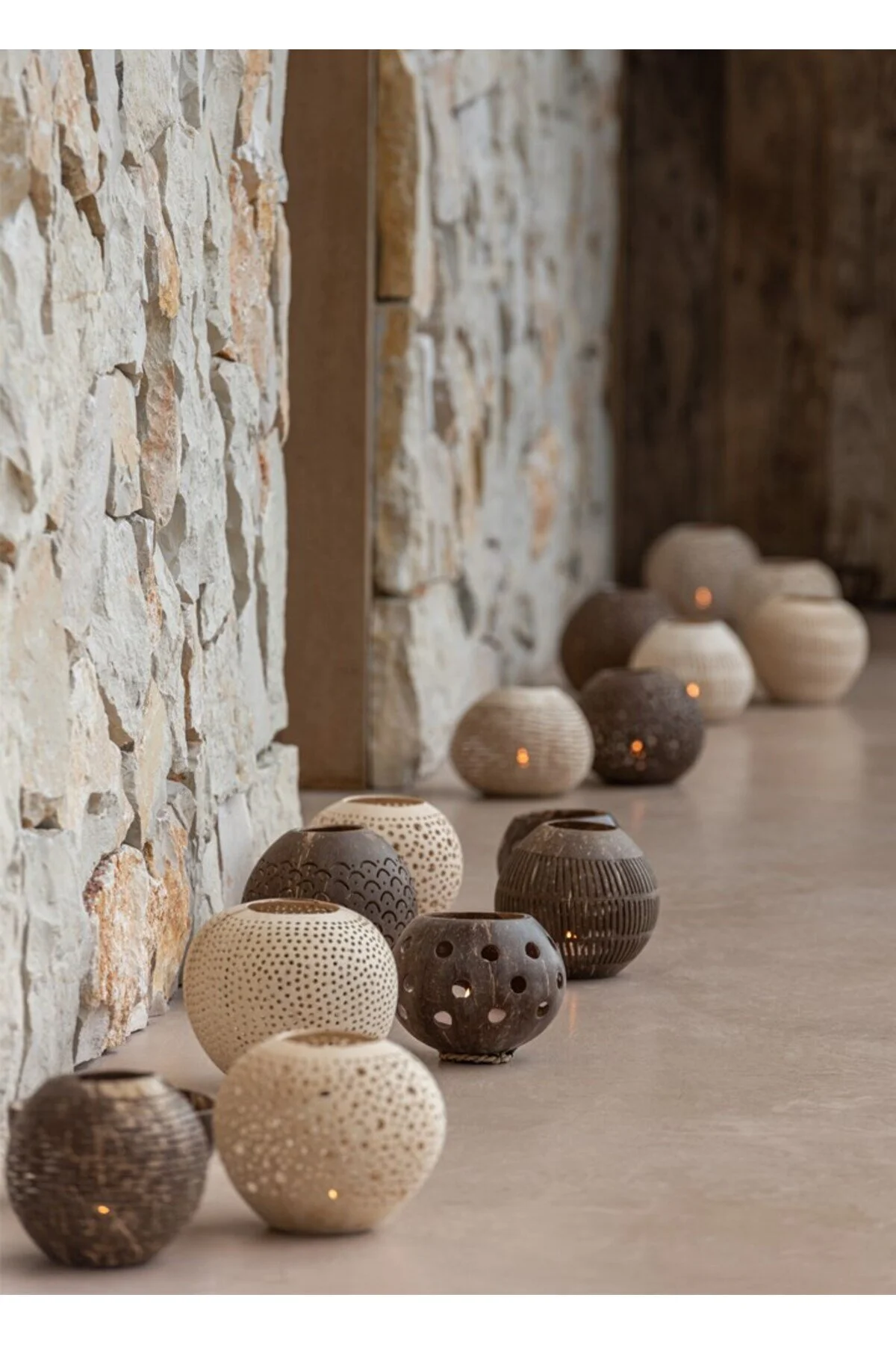 شمعدان و جاشمعی نود نارگیل T عمودی اورجینال Laromita Decoration