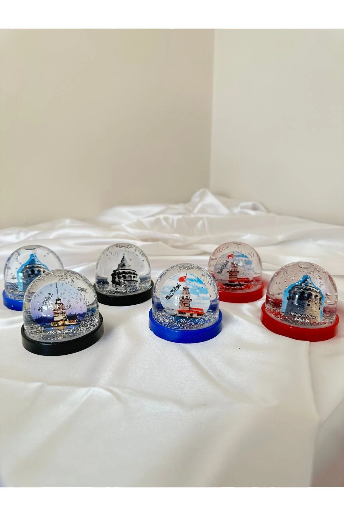 گوی برفی مجموعه ای از برج گالاتا و دوشیزه SNOW GLOBE GLITTER SMALL SIZE 1 PIECE ترکیه KıtayGroup