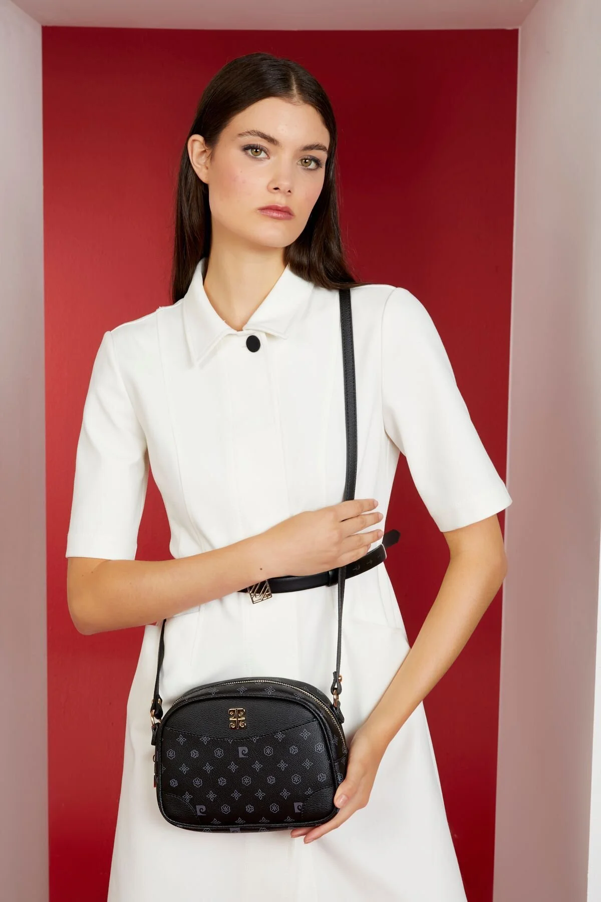 کیف شانه ای زنانه مونوگرام مشکی 05PO22Y1534 Pierre Cardin
