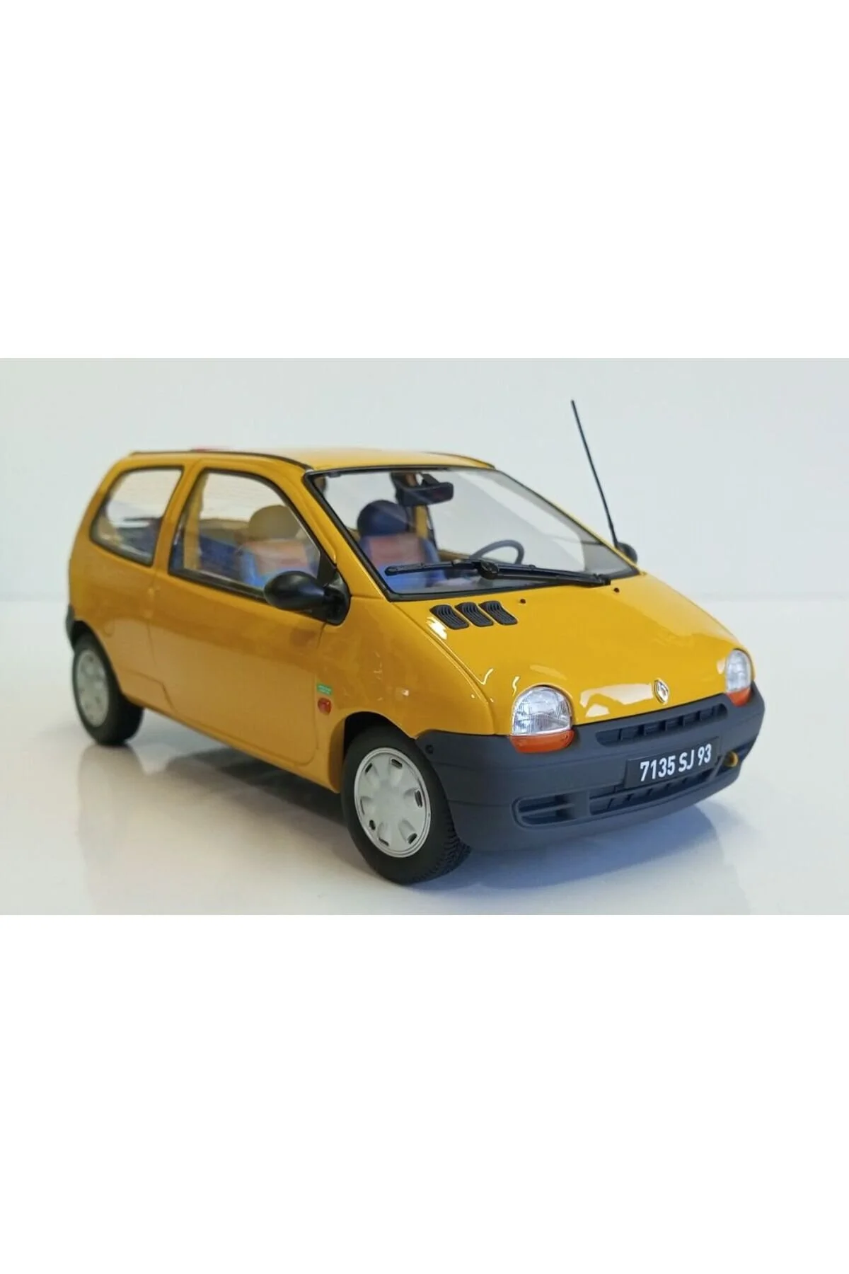 مدل خودرو 1:18 رنو TWINGO اورجینال Norev