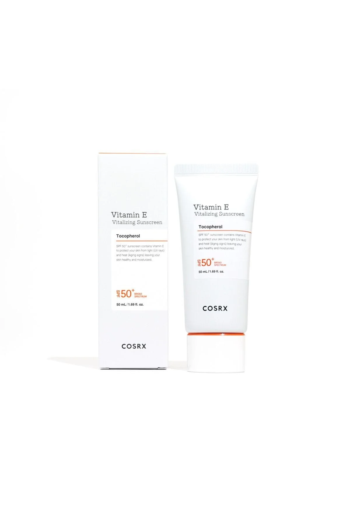 کرم ضدآفتاب پوست احیاکننده ویتامین E با SPF50+ برای محافظت همه‌جانبه پوست کوزارکس CosRX