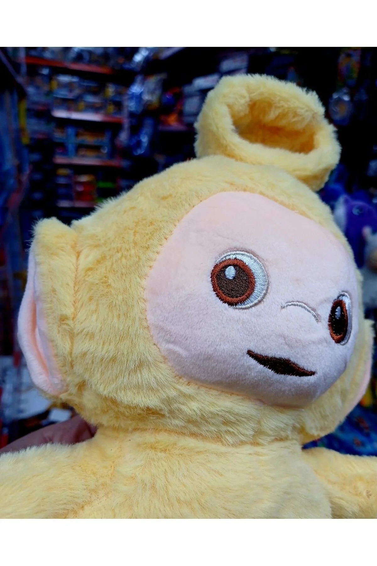 اسباب بازی های پشمی TELETABI LAA مخمل دار TELETUBBIES LA ANTENNA دارای آنتن سیم زرد 44.5 سانتی متری OYUNCAKSAHİLİ