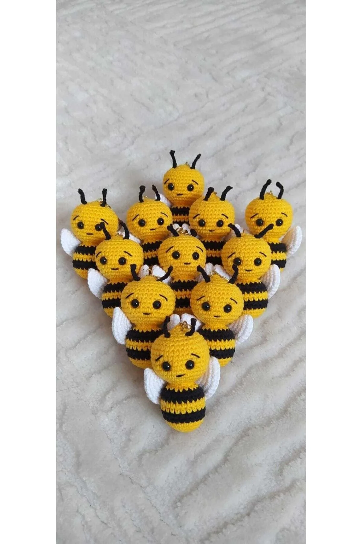 جلیقه کلید جاکلیدی زنبوری ناز آمیگورومی اورجینال amigurumitoys