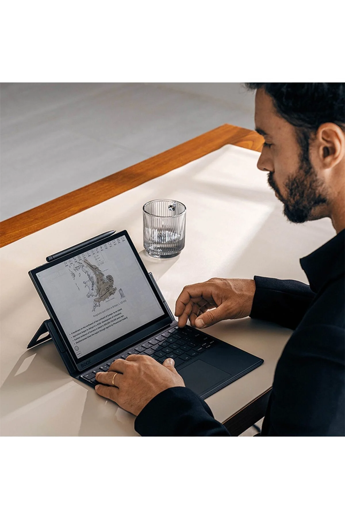 دستگاه کتاب خوان الکترونیکی TAB C PRO 10.3 E BOOK onyx boox