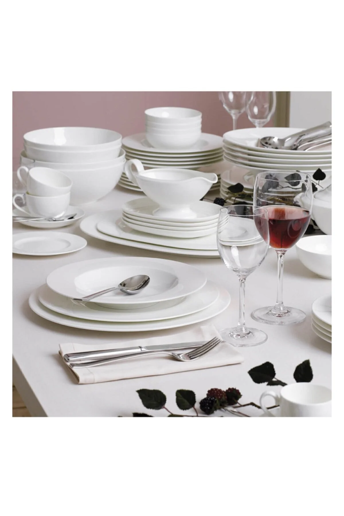 بشقاب سفید صفحه چاله چینی سلطنتی 24 سانتی متر Villeroy & Boch Villeroy & Boch