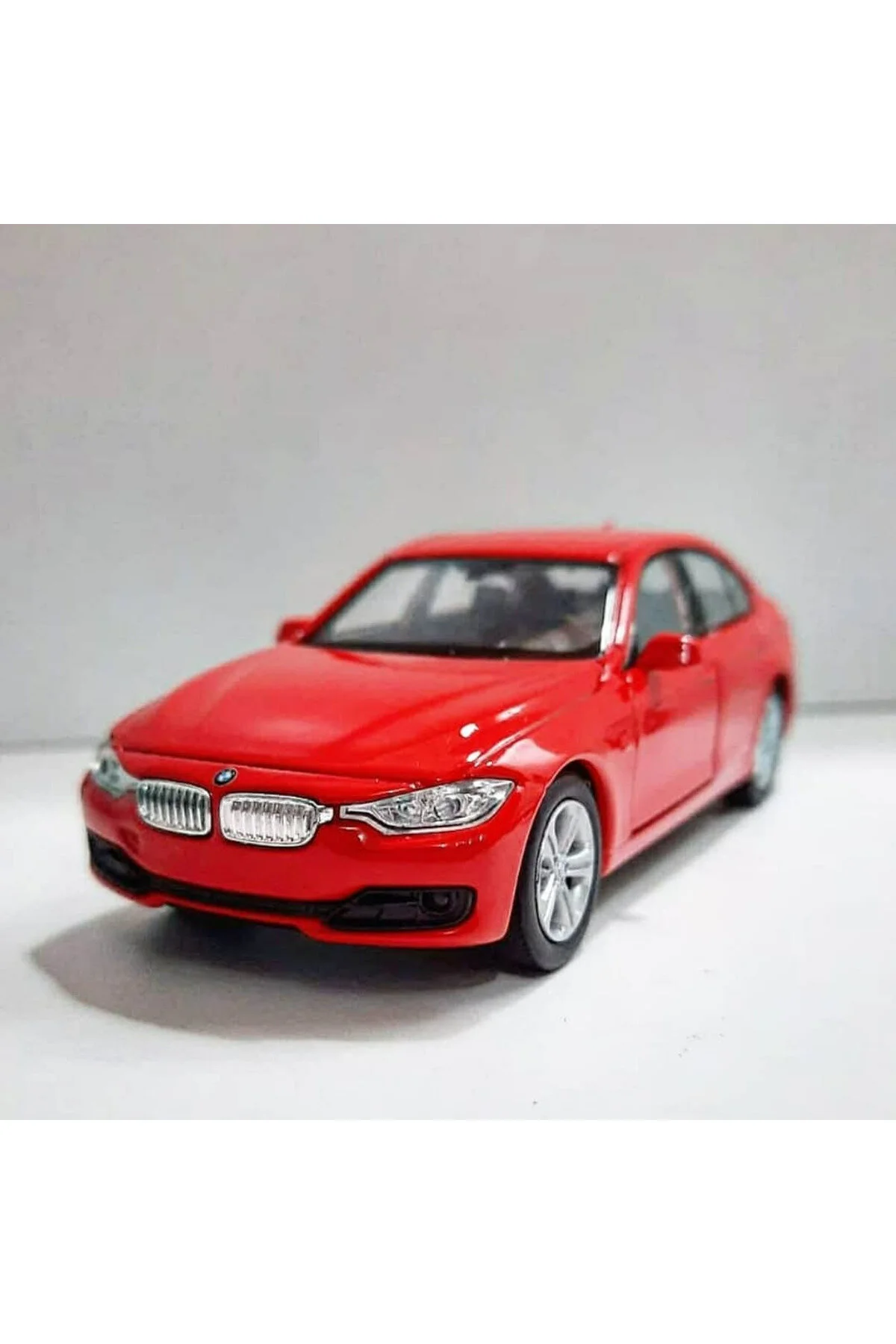 مدل خودرو 1.36 SCALE WELLY BRAND دارای مجوز BMW F30 رنگ قرمز 12 CM ماشین فلزی از ترکیه WELLY