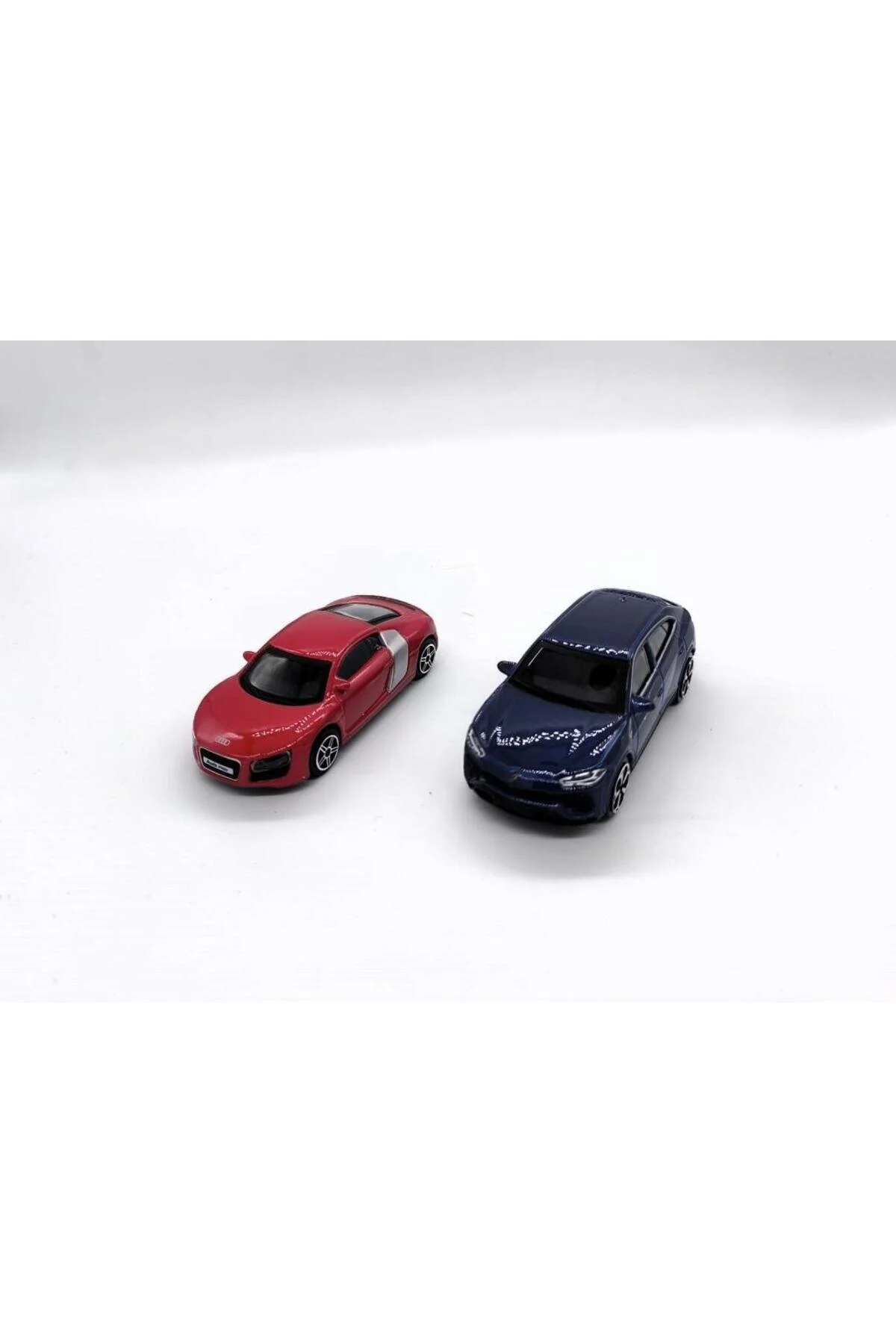 ماشین اسباب بازی 1:43 خیابان آتش 2 مجموعه AUDI R8 URUS BBURAGO