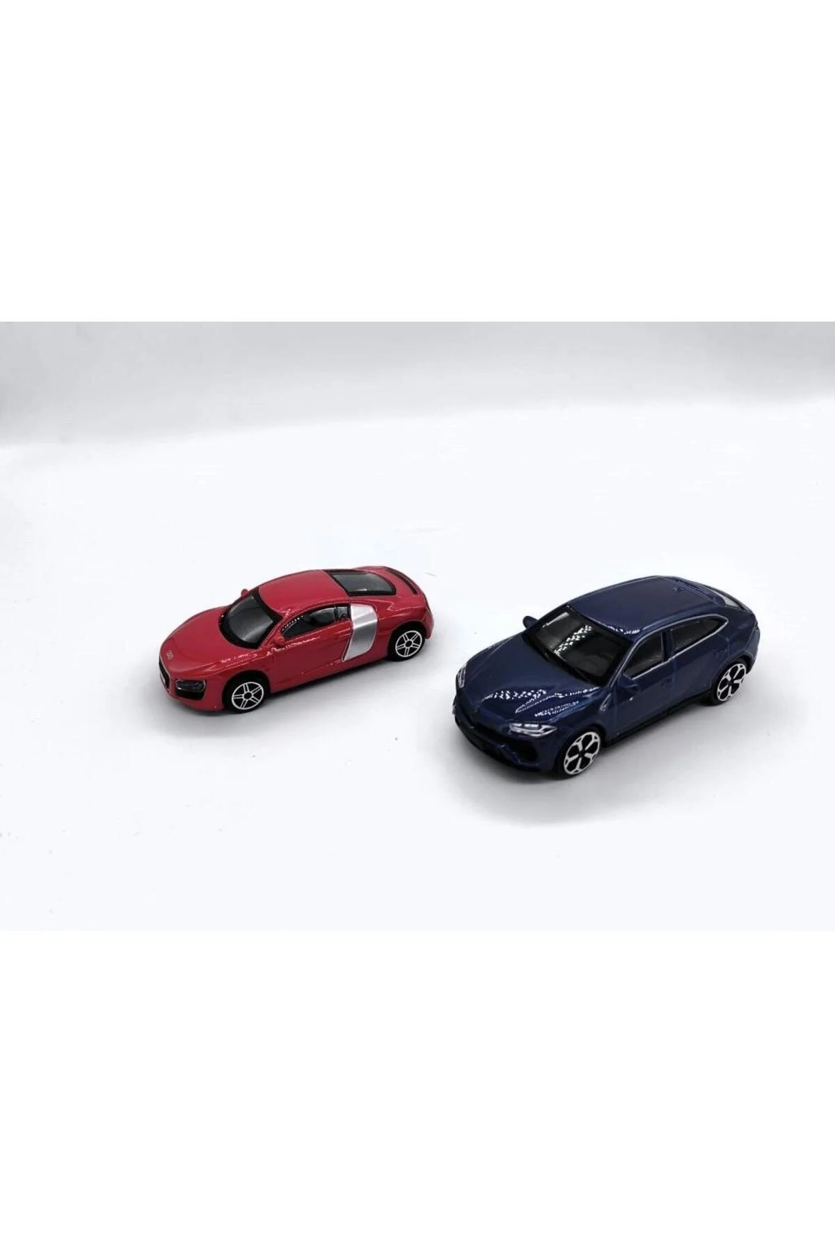 ماشین اسباب بازی 1:43 خیابان آتش 2 مجموعه AUDI R8 URUS BBURAGO