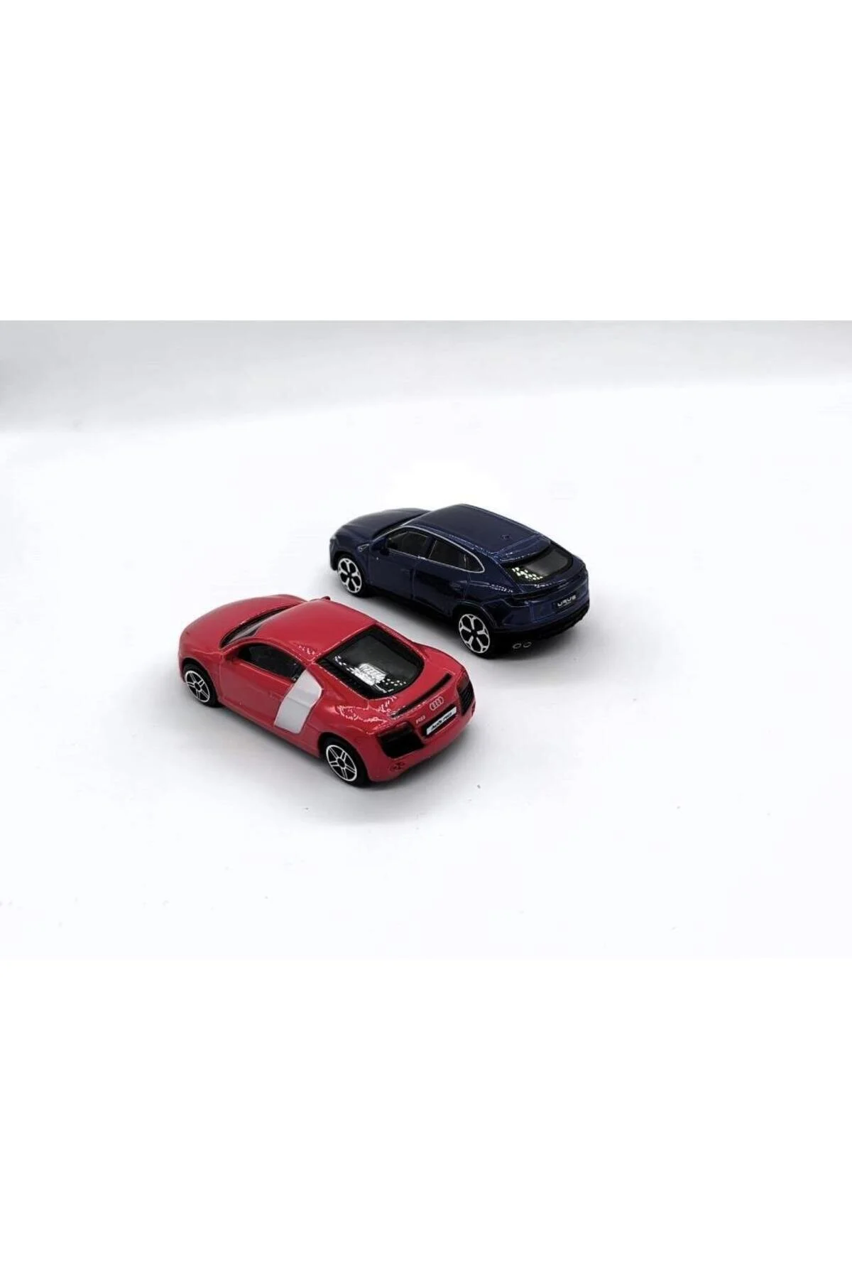 ماشین اسباب بازی 1:43 خیابان آتش 2 مجموعه AUDI R8 URUS BBURAGO