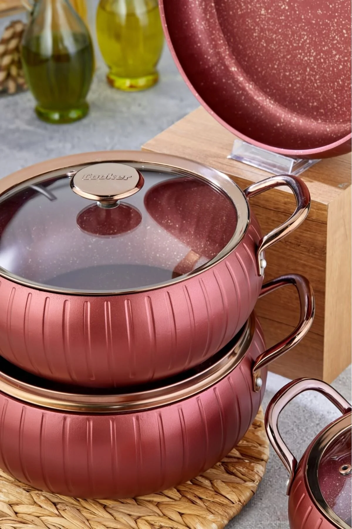 قابلمه قرمز ست 7 قطعه تابه گلدان گرانیتی  Cooker