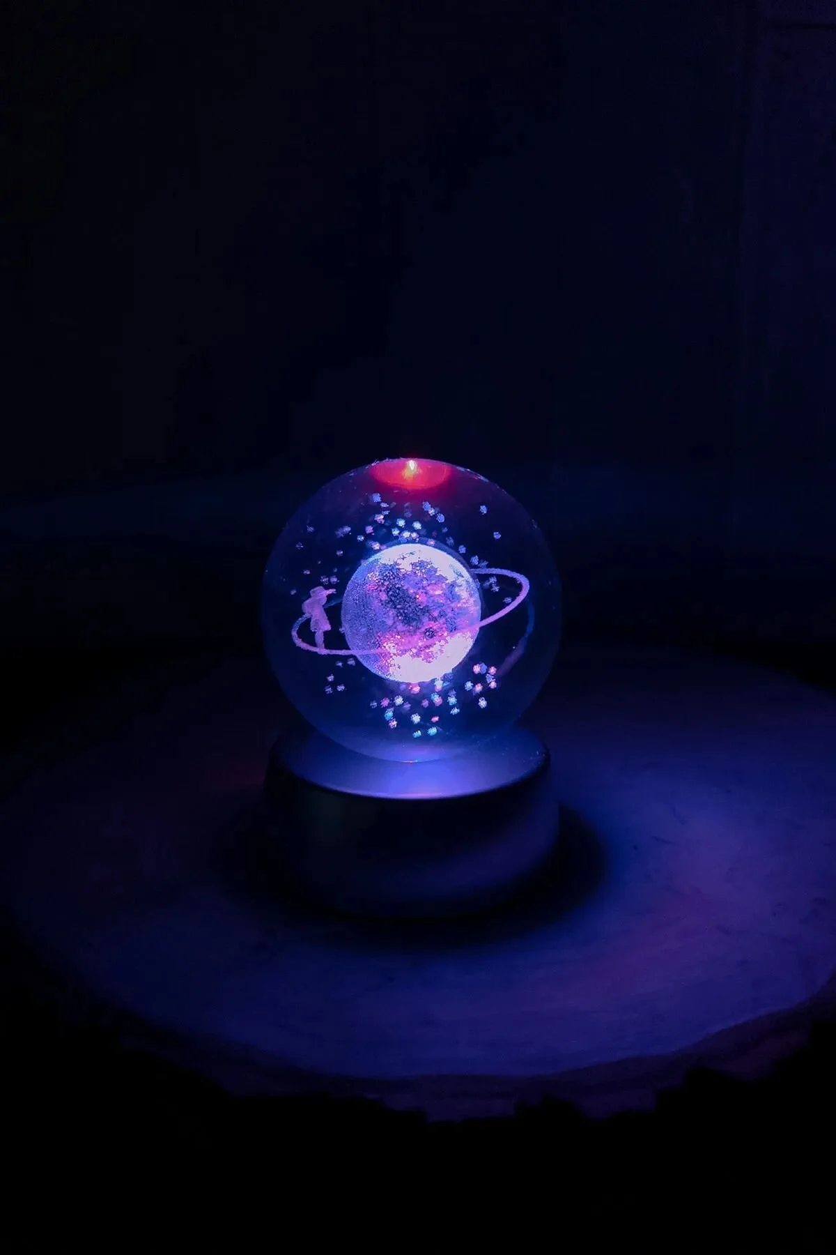 گوی برفی هدیه رنگی چند SATURN GLOBE برای دوست مادر عزیز گلاب شیشه ای LED با نور سه بعدی از ترکیه Easy