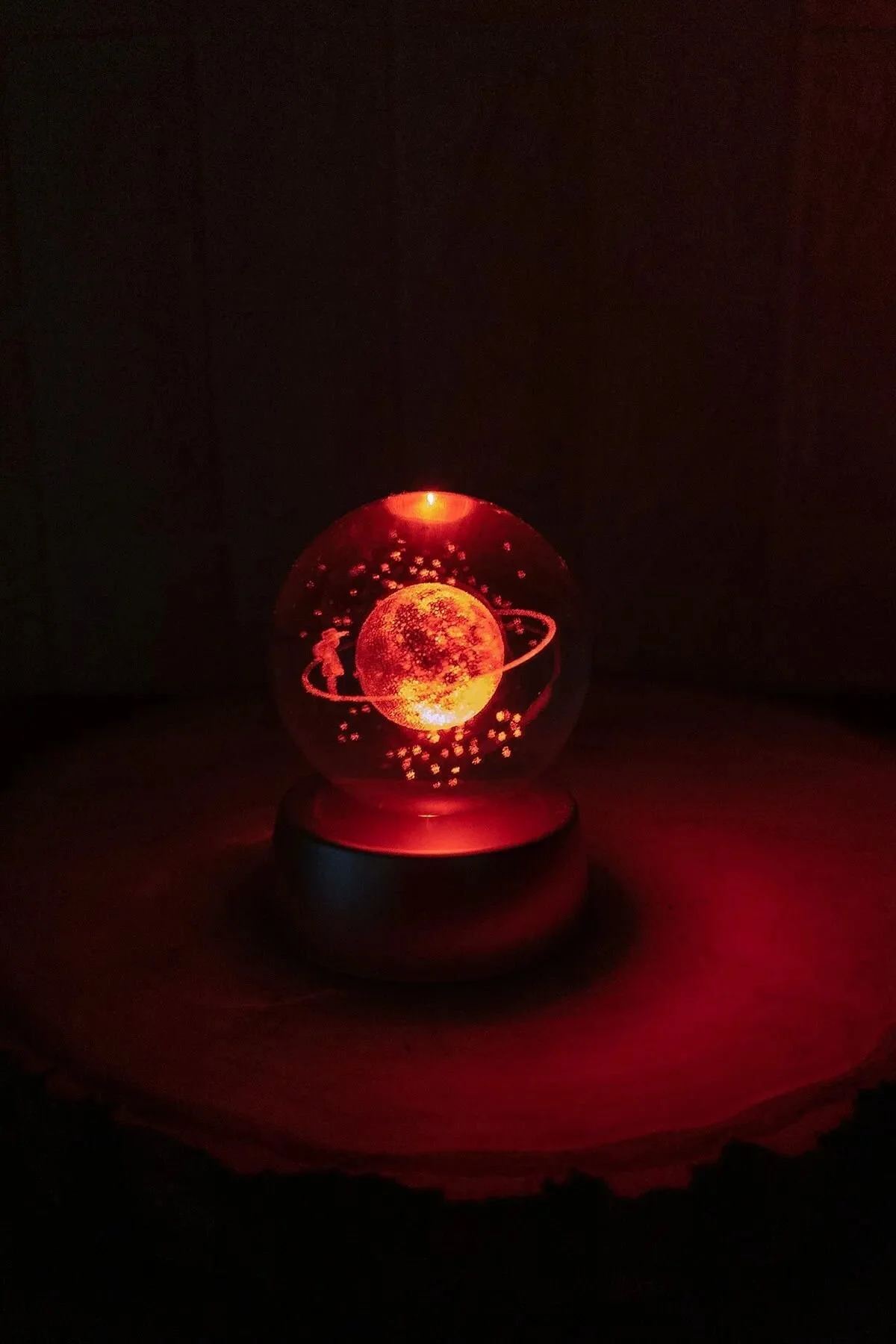 گوی برفی هدیه رنگی چند SATURN GLOBE برای دوست مادر عزیز گلاب شیشه ای LED با نور سه بعدی از ترکیه Easy