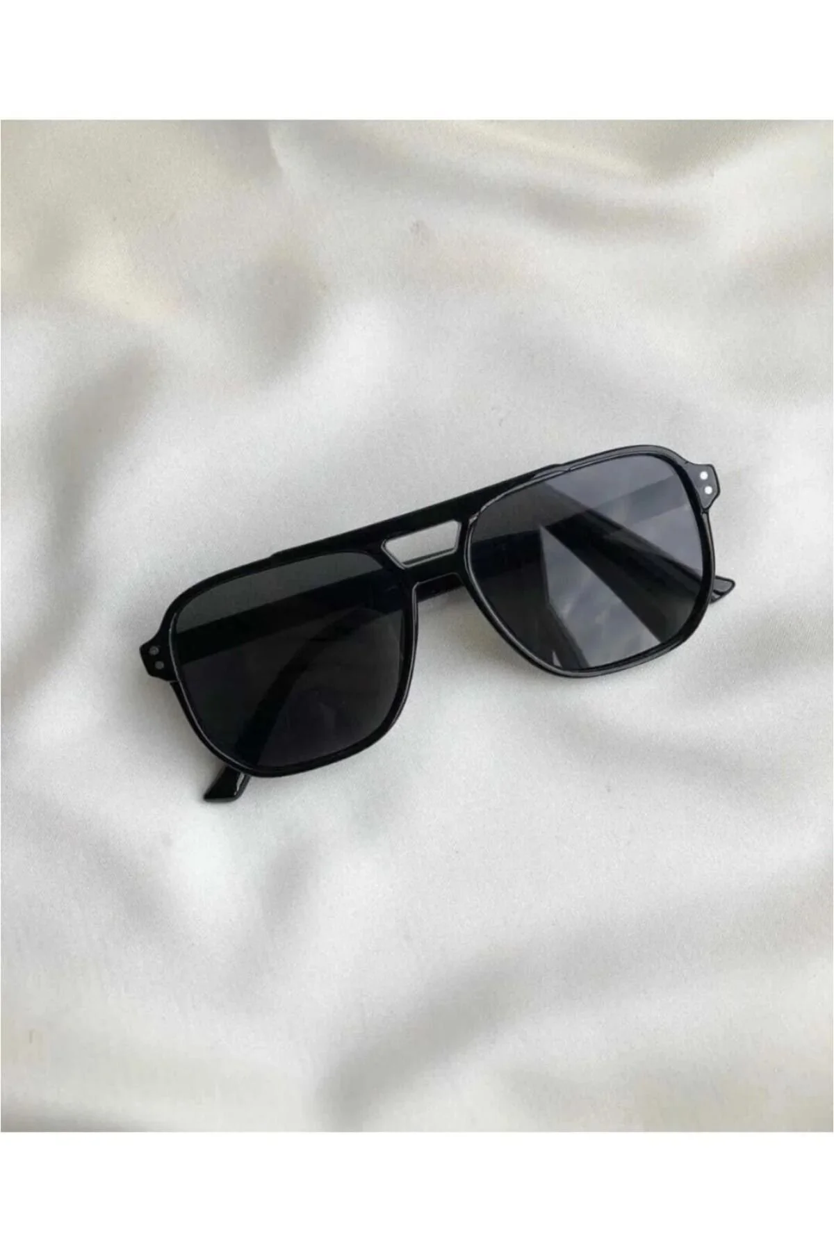 عینک آفتابی شیشه ای رنگارنگ تعداد ۳ عدد SUNGLASSES اورجینال Nilu Moda