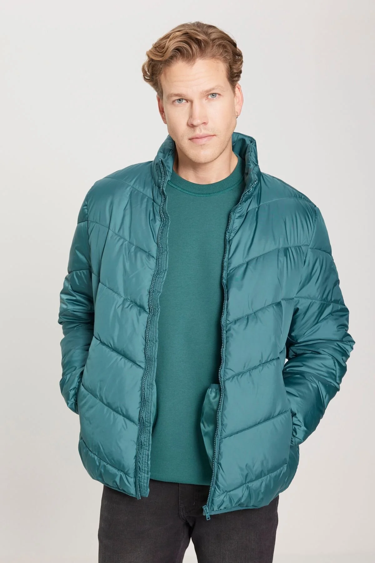 کاپشن مانتو پف دار سبز مردانه یقه برش معمولی با تناسب Wrangler