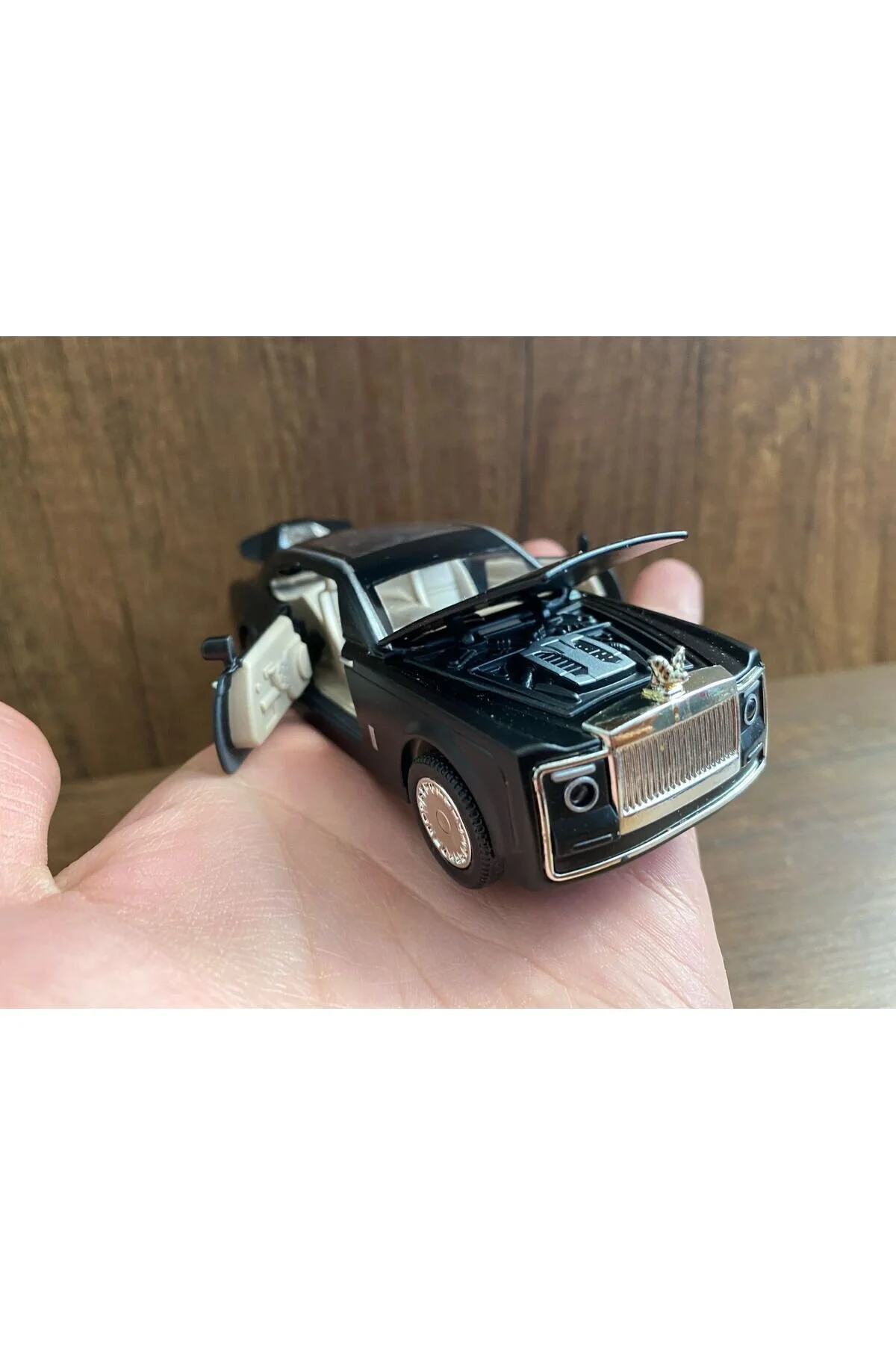 ماشین اسباب بازی کاپوت صندوق عقب درب رولز رویس SWEPTAIL با چراغ های صدا باز می شود scntoys