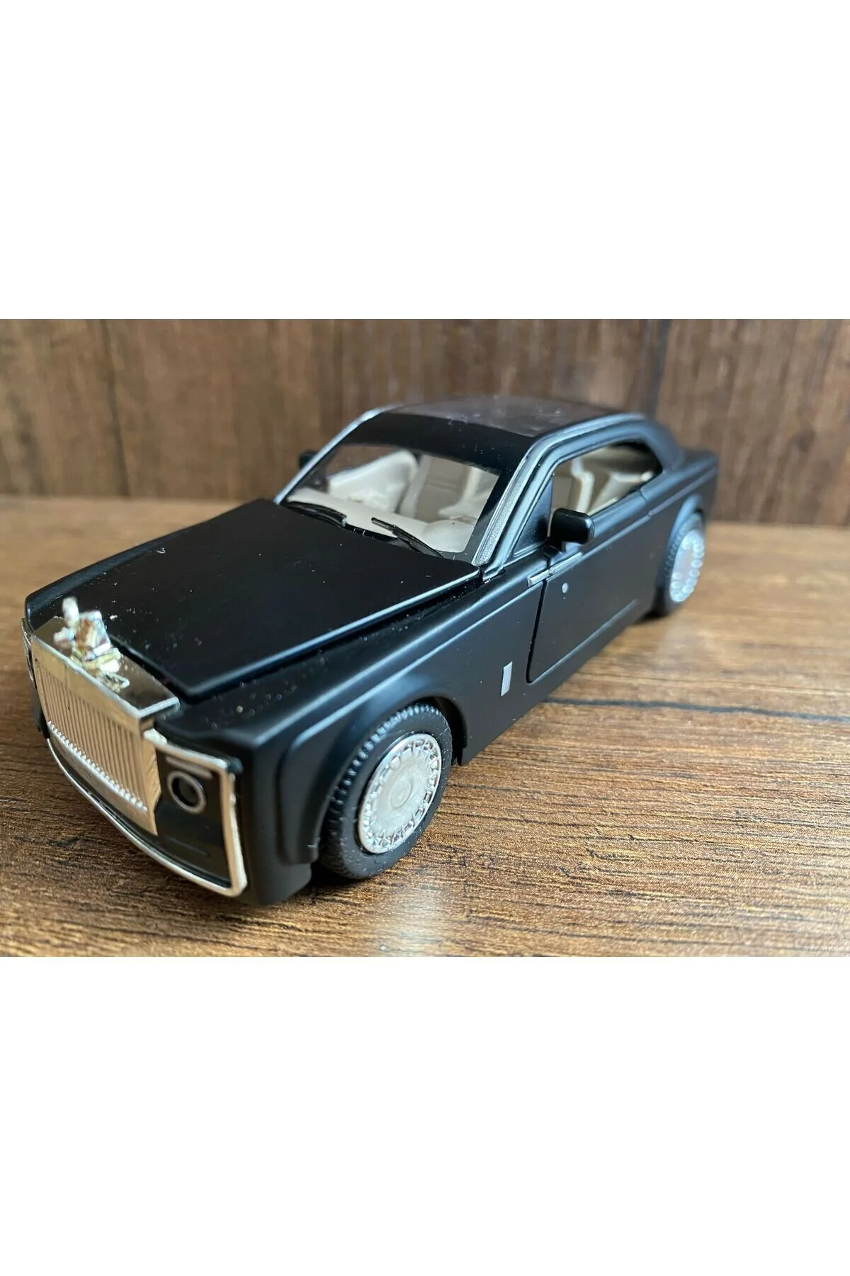 ماشین اسباب بازی کاپوت صندوق عقب درب رولز رویس SWEPTAIL با چراغ های صدا باز می شود scntoys