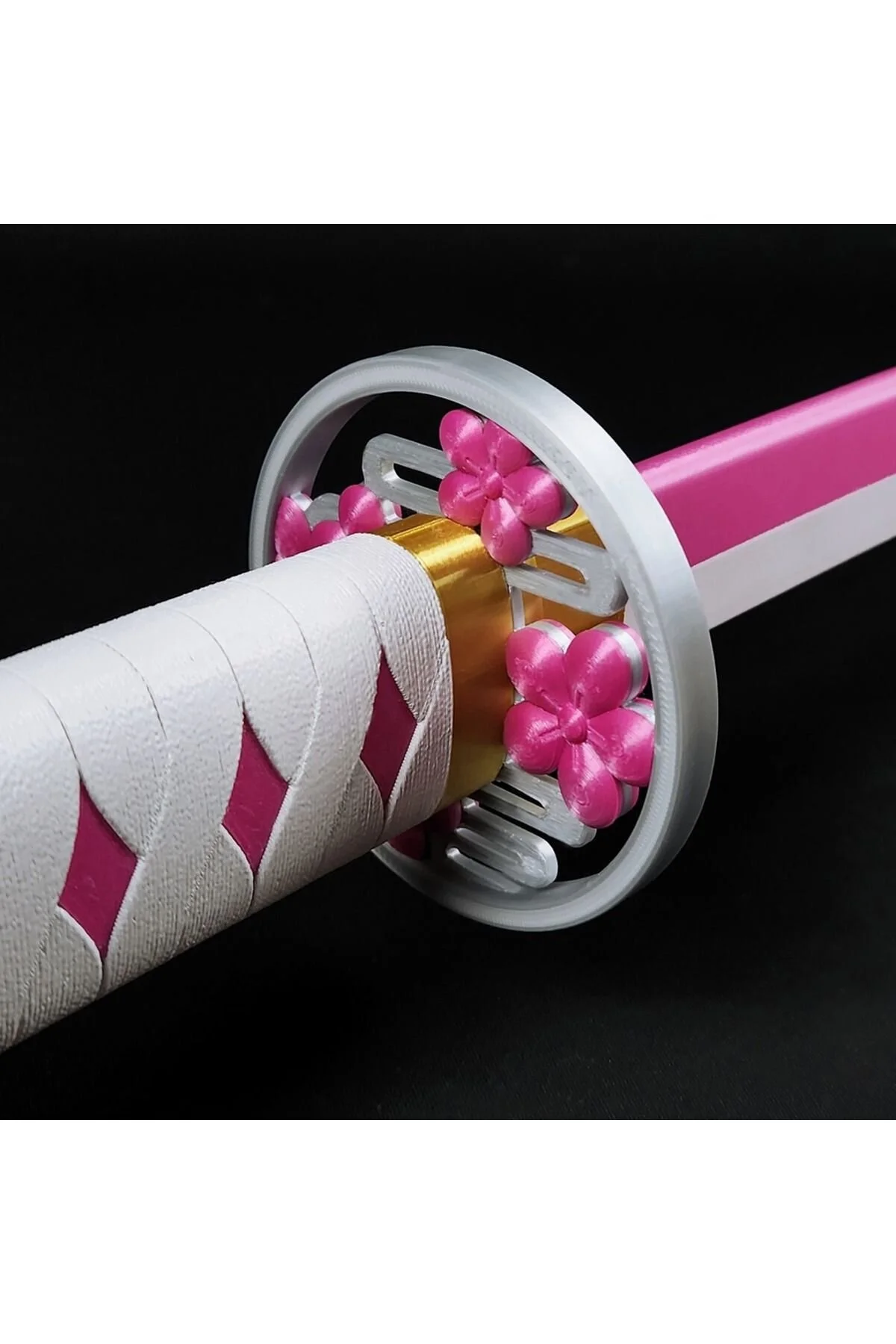 اسباب بازی های فیگور دیگر KANAO'S KATANA DEMON SLAYER FLDABLE FigürDizayn