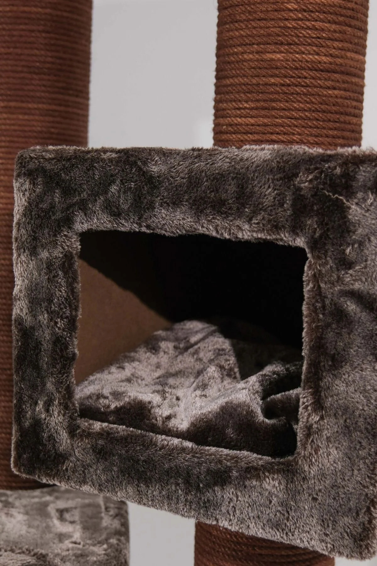تخته و وسایل خراش گربه چند رنگ خانه تولوز با خراشیده LOTUS FURNITURE PET SERIES