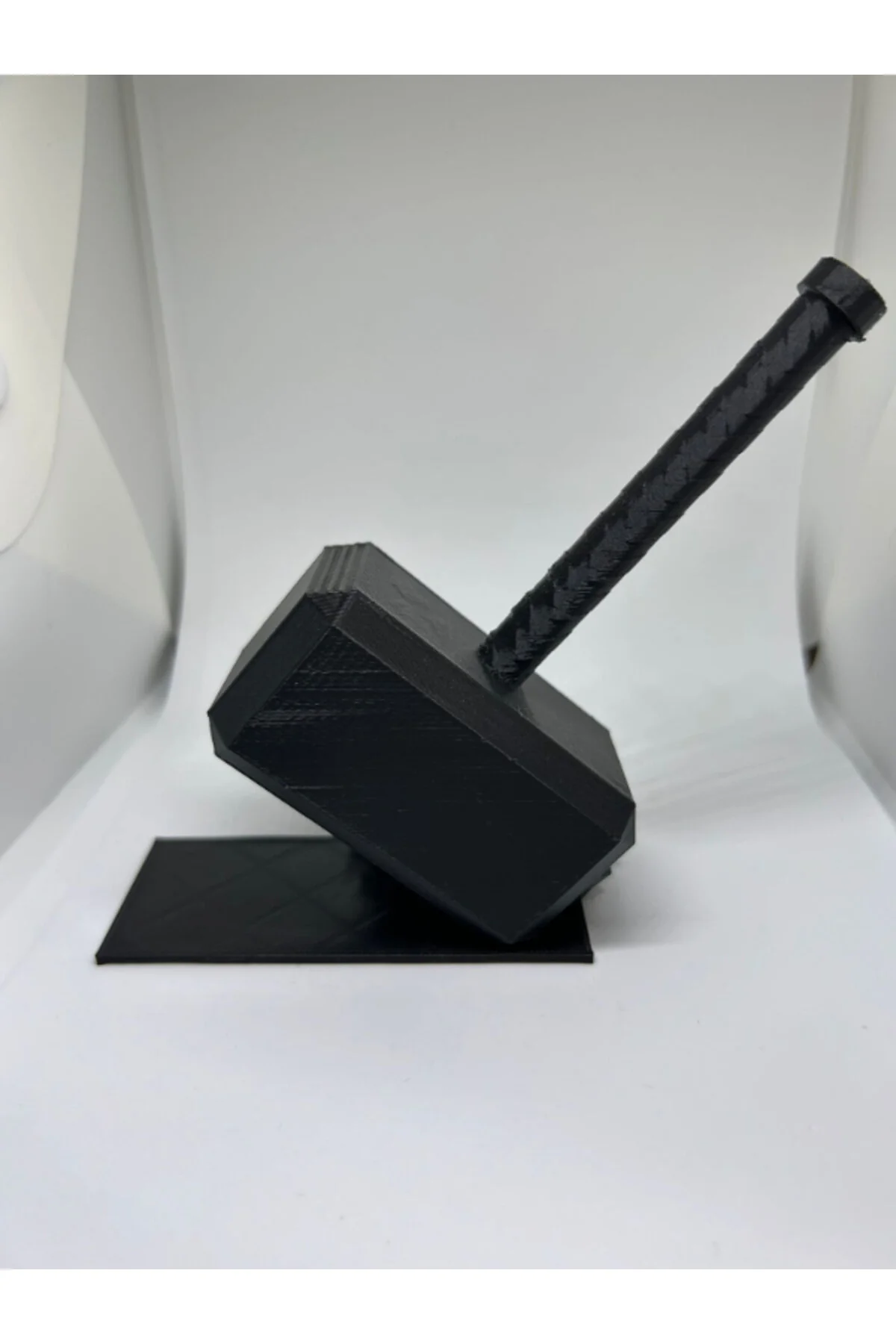 فیگور THOR HAMMER سیاه 13 سانتی متر اصل Miralux