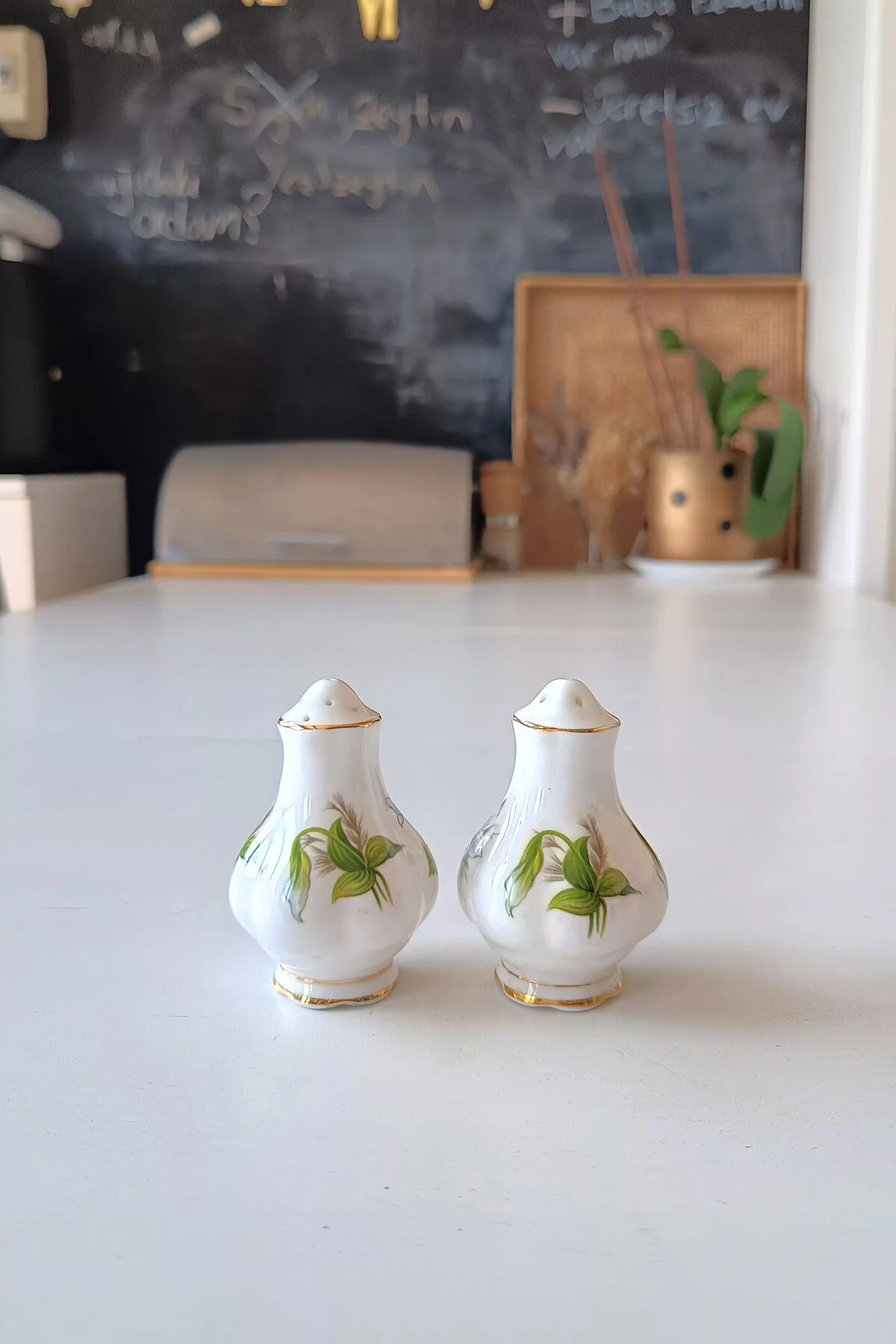 نمکدان و فلفل‌پاش TRILLIUM BONE CHINA VINTAGE SALTLUK BIBER Royal Albert