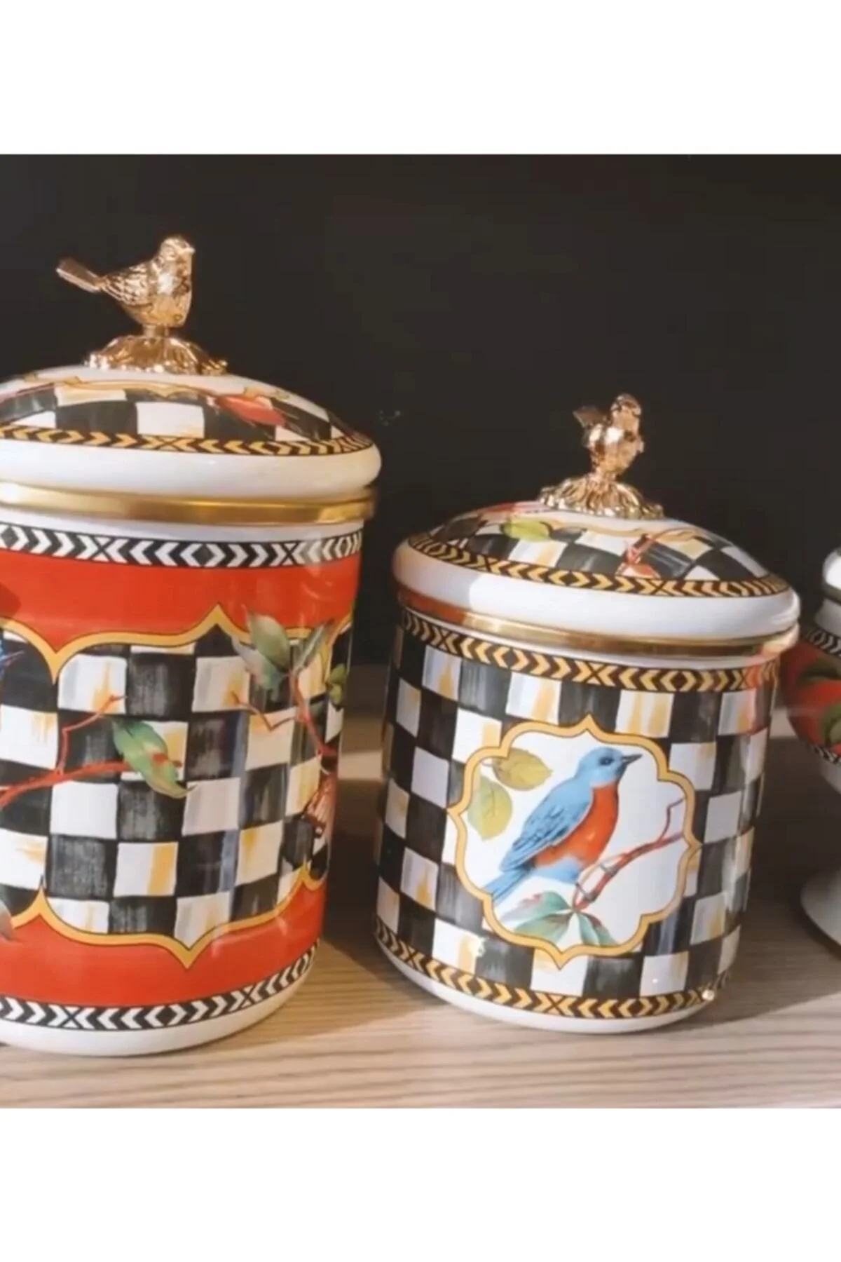 جعبه ذخیره‌سازی JAR SET ENAMEL CHECKERS PATTERN NEW 12 15 سانتی متر Miss Betty