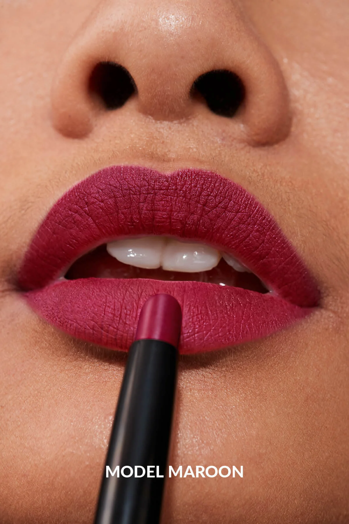 رژ لب استایل پاور استی مدل مارون مناسب برای همه آون Avon