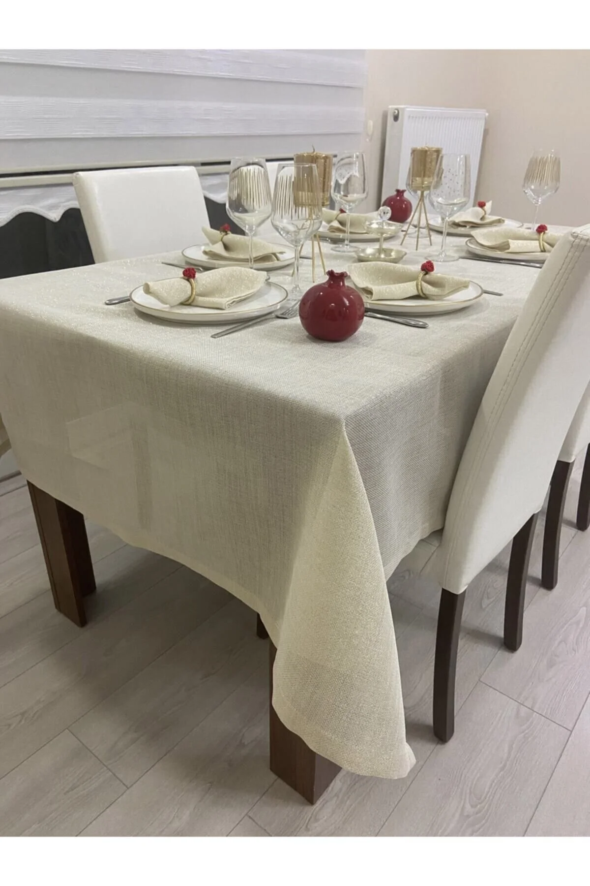 رومیزی طلایی کتان نگاه طلای کتانی نقره ای  Zeren Home