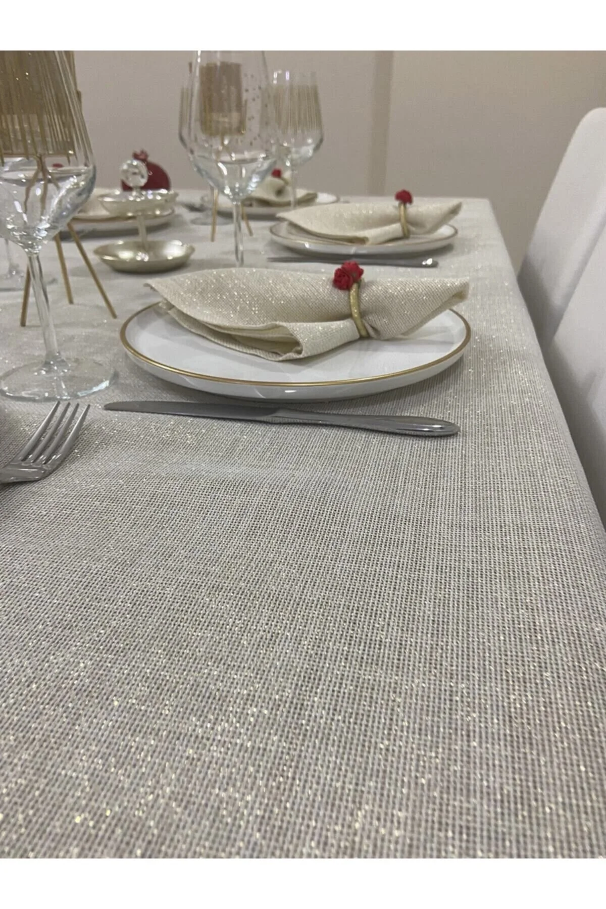 رومیزی طلایی کتان نگاه طلای کتانی نقره ای  Zeren Home