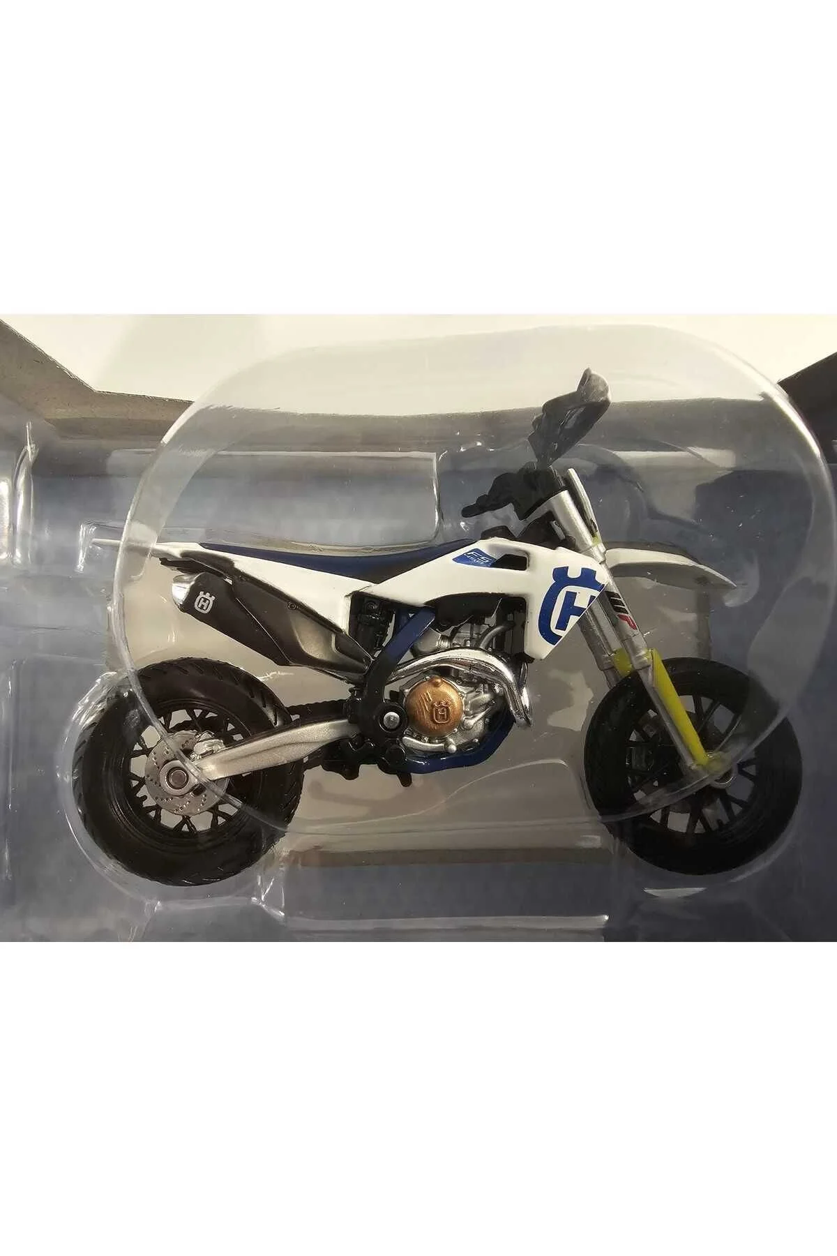 مدل خودرو SUNMAN 1:18 BURAGO HUSQVARNA FS 450 SUPERMOTO محصول دارای مجوز اورجینال Burago