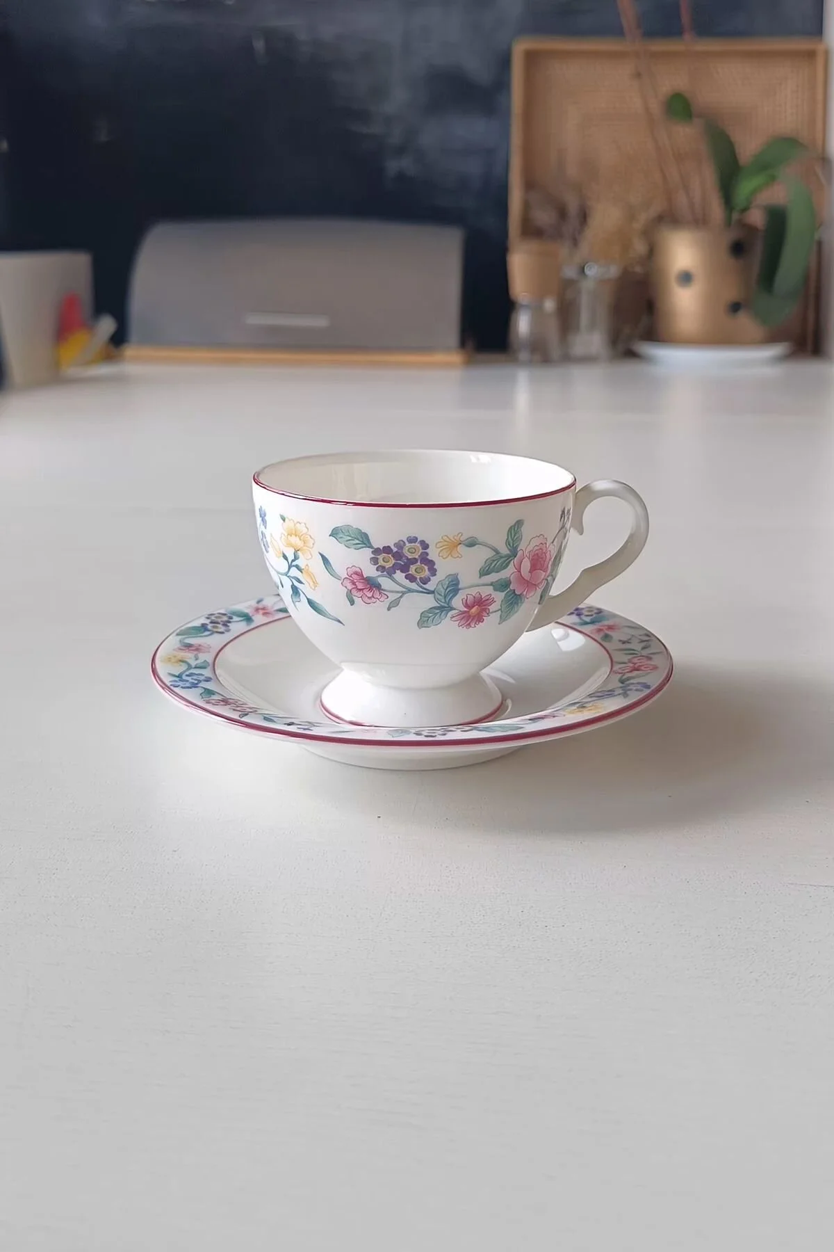 فنجان چای BONE CHINA ENGLAND MARGUERITE TEATED CUP 2 قطعه Royal Albert