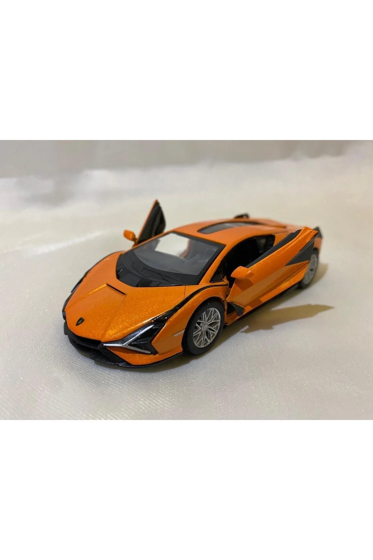 ماشین اسباب بازی LAMBORGHINI SIAN FKP 37 METAL DIE CAST 1:40 مدل Kinsmart
