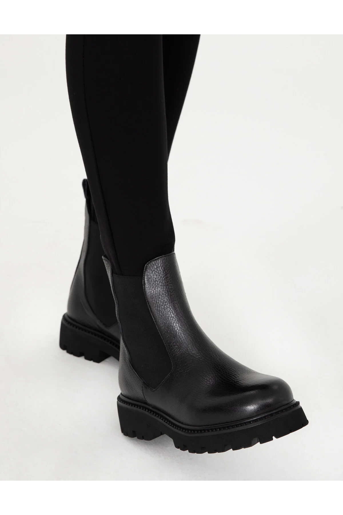 بوت پوتین زنانه لاستیک چرمی سیاه پیر کاردین Pierre Cardin