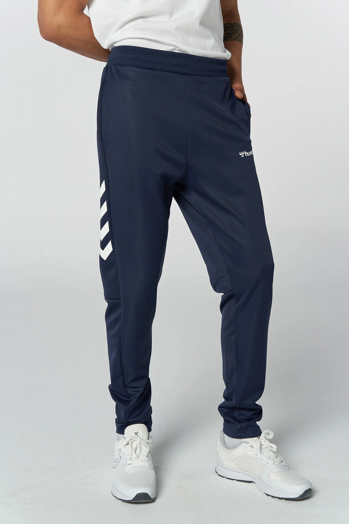 شلوار گرمکن ورزشی آبی مردانه Tracksuit Six Falconzo هومل اورجینال hummel