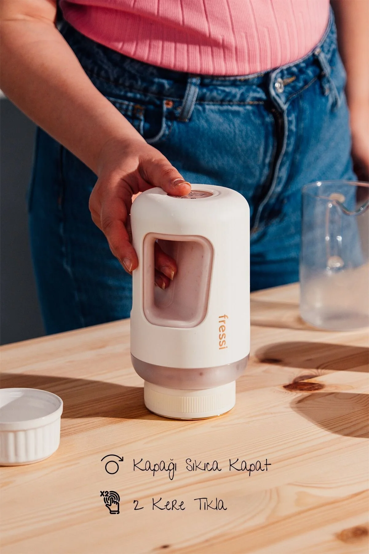 مخلوط کن شخصی اسموتی قابل حمل کرم SMOTHIE BLENDIR 80W 600ML FR BL07 Fressi